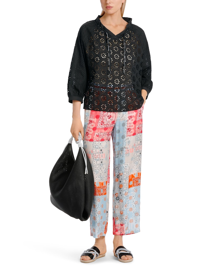 Marc Cain-Bluse mit Lochstickerei-Hemden & Blusen-Black-Deal-Outlet-by-ARCHIVIST