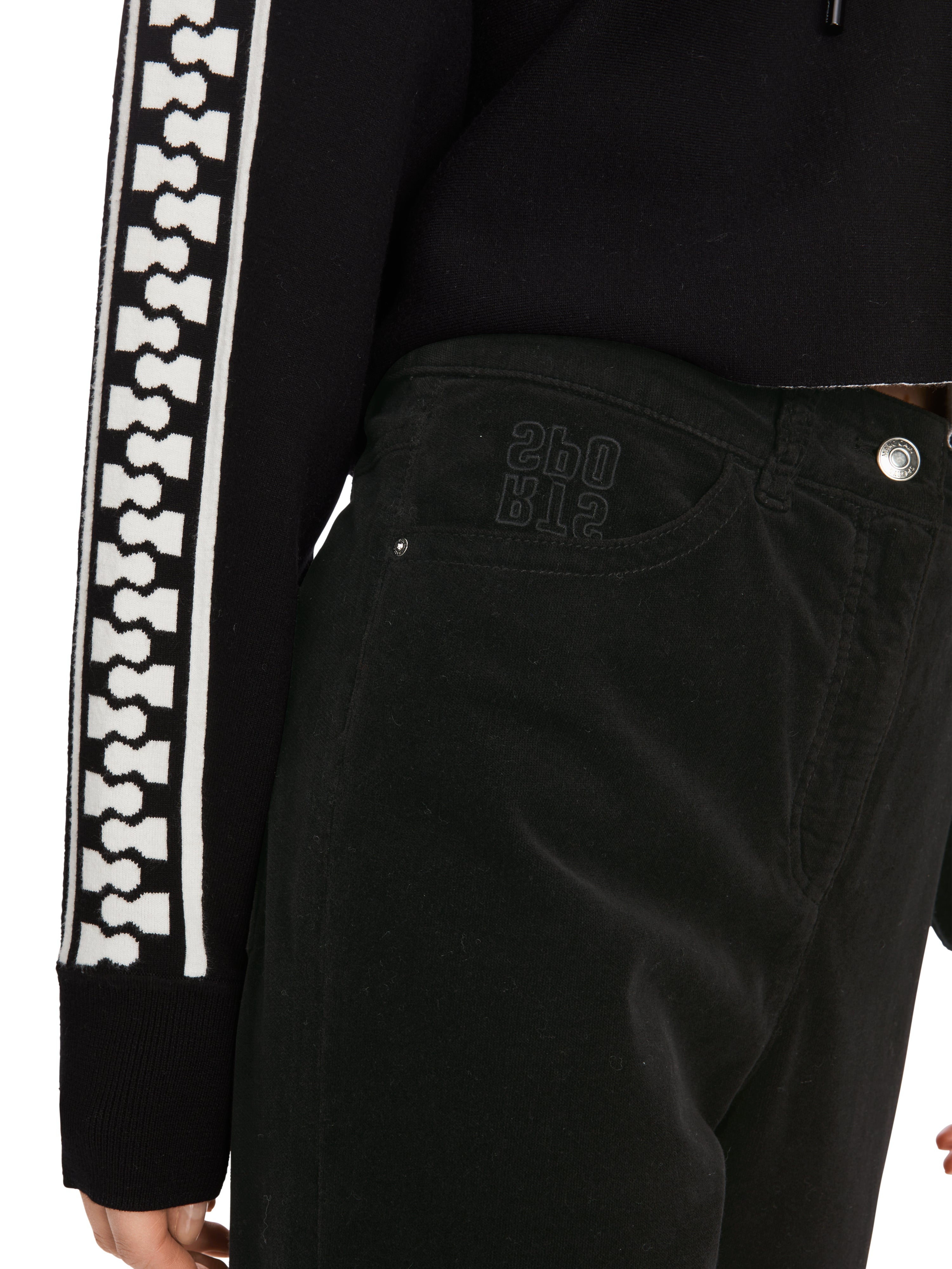 Marc Cain-Five-Pocket Jeans - Modell WYLIE-Hosen-Black-Deal-Outlet-by-ARCHIVIST