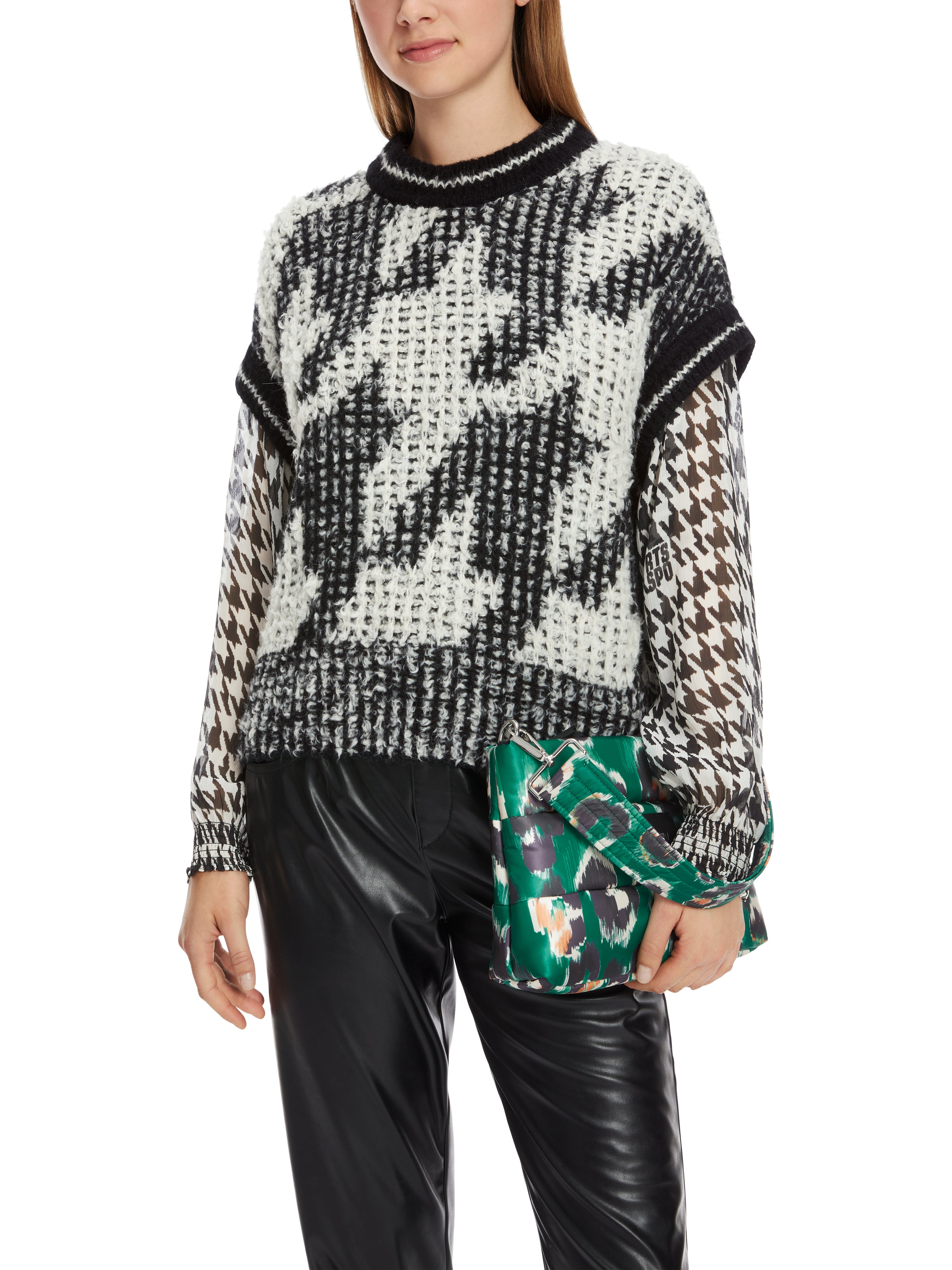 Chickcheck-Pullunder Knitted in Germany