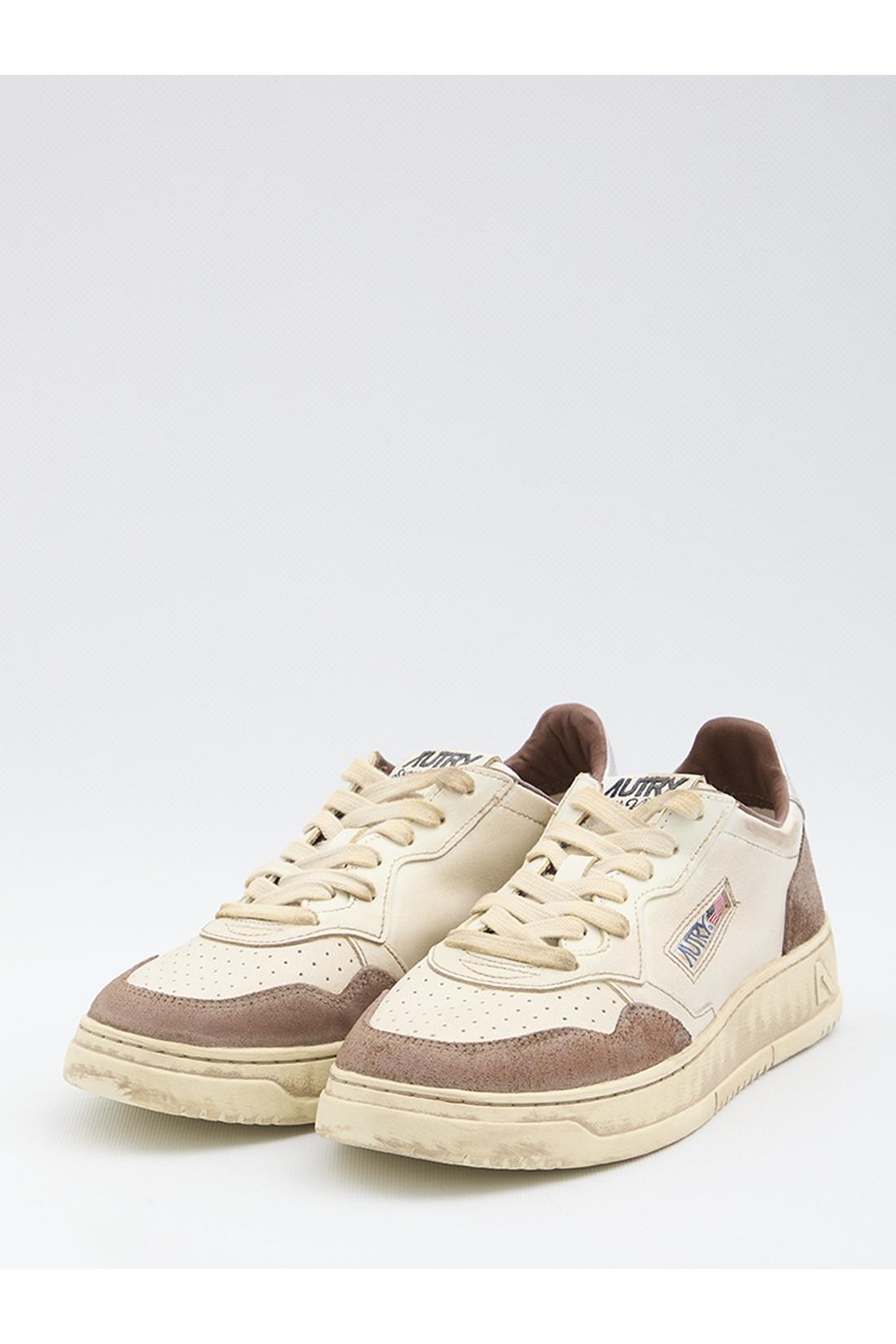 Autry-OUTLET-SALE-Medalist Low Super Vintage sneakers-ARCHIVIST