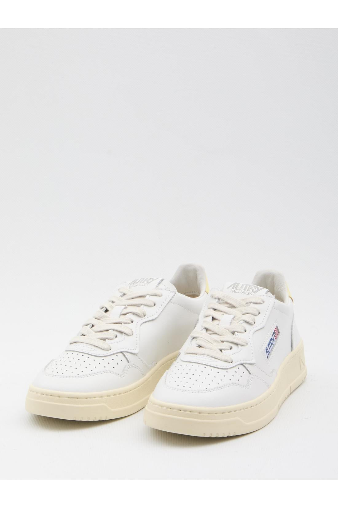 Autry-OUTLET-SALE-Medalist Low sneakers-ARCHIVIST