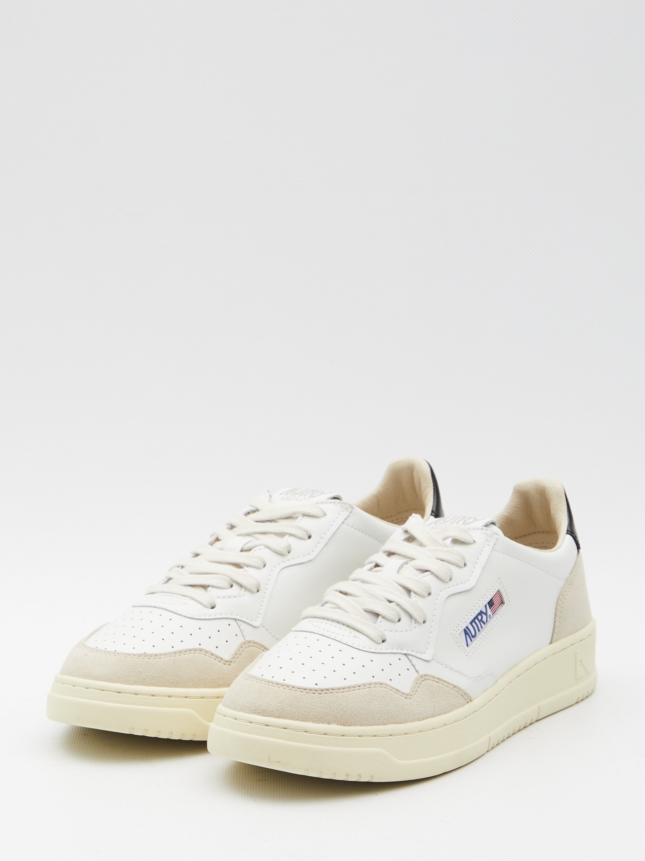 Autry-OUTLET-SALE-Medalist Low sneakers-ARCHIVIST