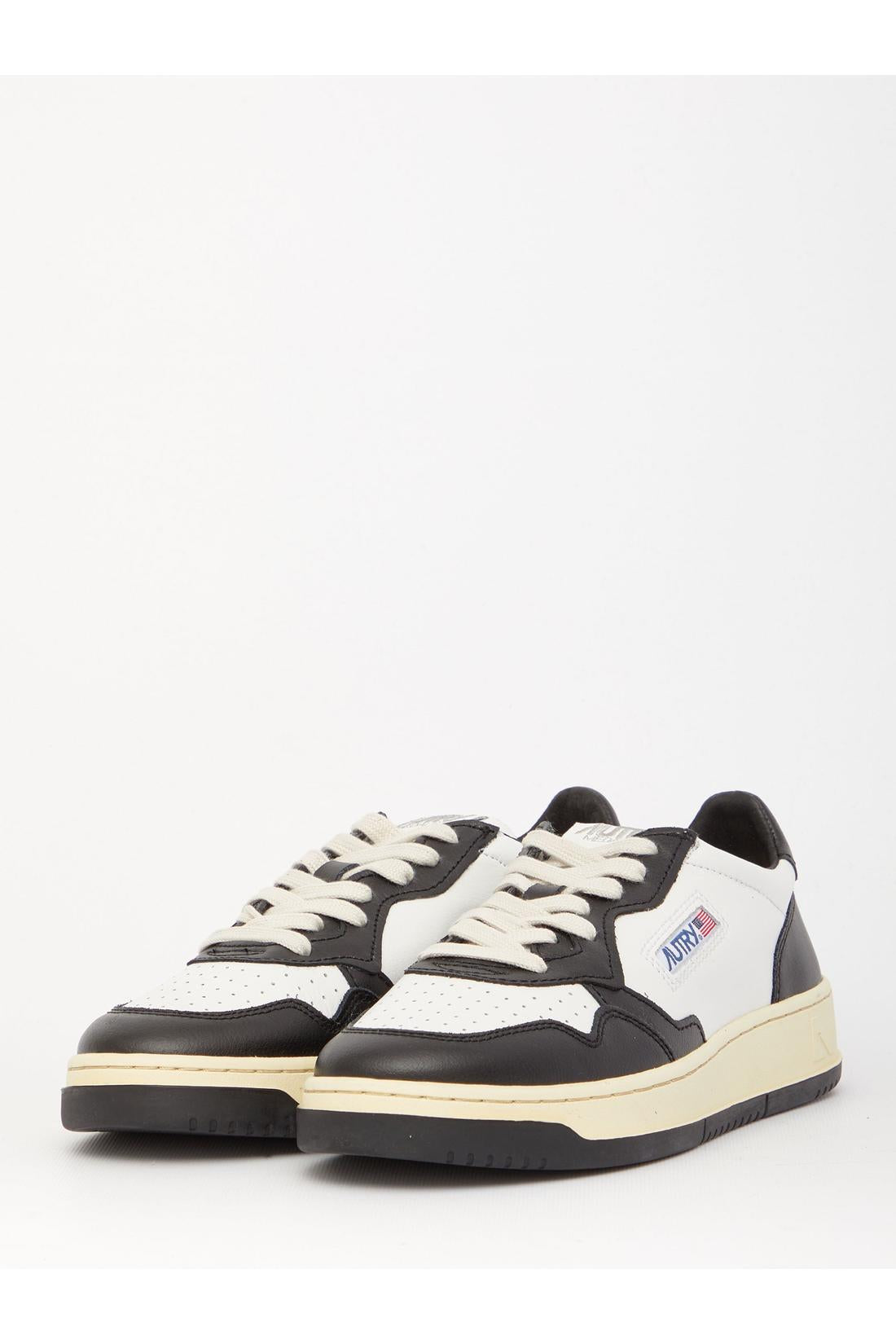 Autry-OUTLET-SALE-Medalist Low sneakers-ARCHIVIST