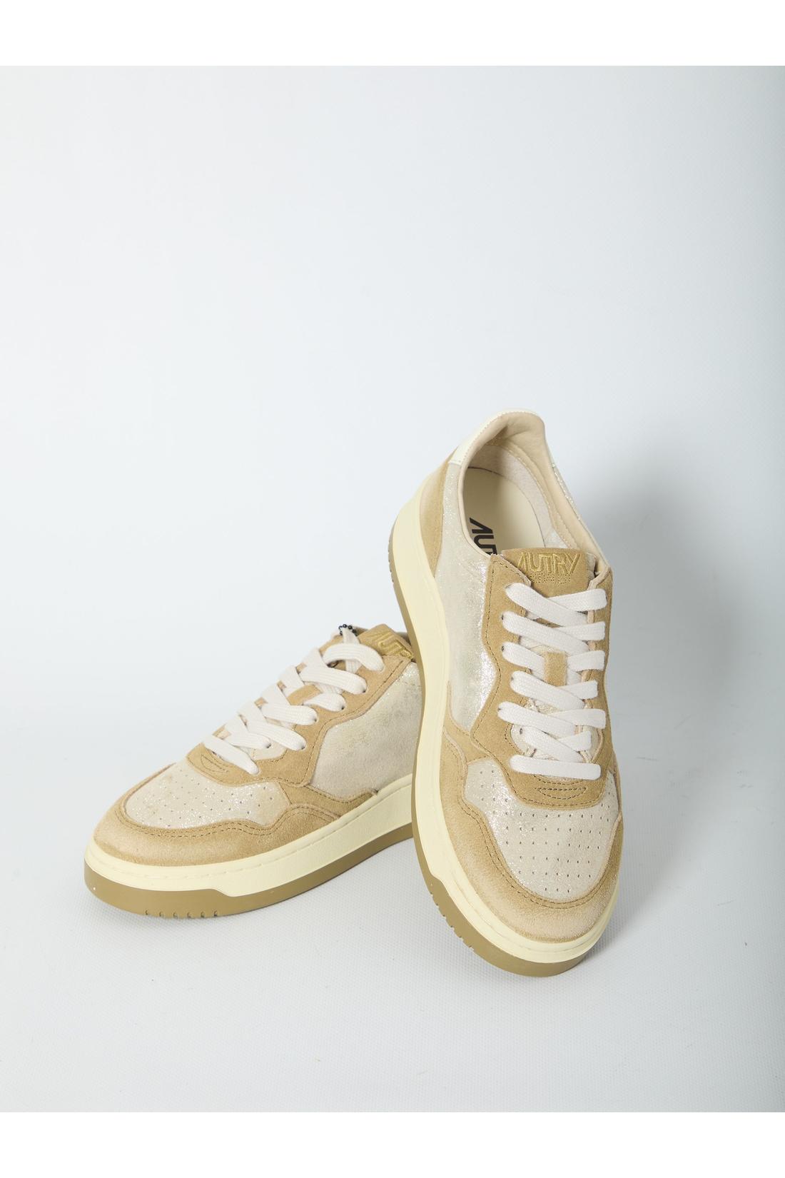 Autry-OUTLET-SALE-Medalist Low sneakers-ARCHIVIST