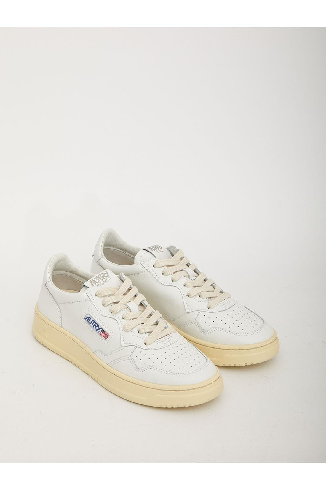 Autry-OUTLET-SALE-Medalist Low sneakers-ARCHIVIST