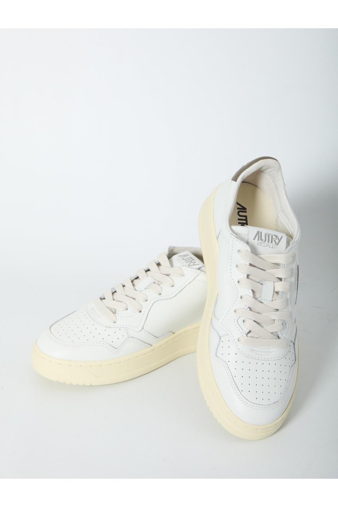 Autry-OUTLET-SALE-Medalist Low sneakers-ARCHIVIST