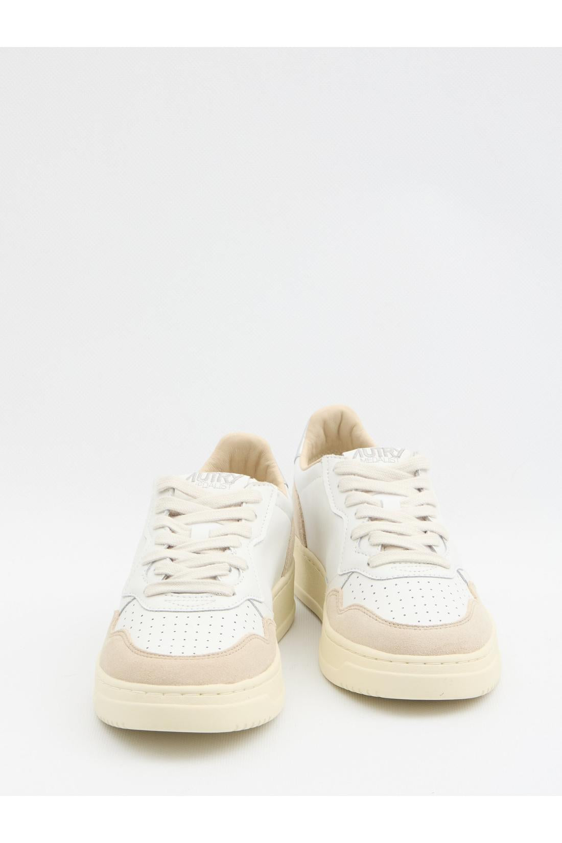 Autry-OUTLET-SALE-Medalist Low sneakers-ARCHIVIST