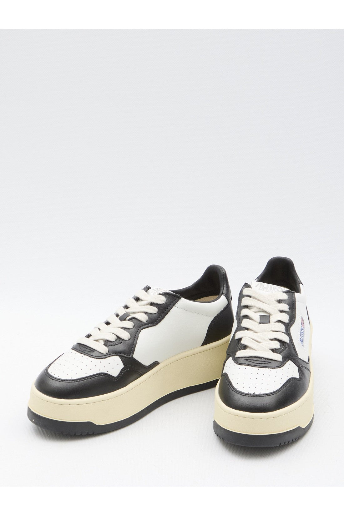 AUTRY-OUTLET-SALE-Medalist Platform Low sneakers-ARCHIVIST