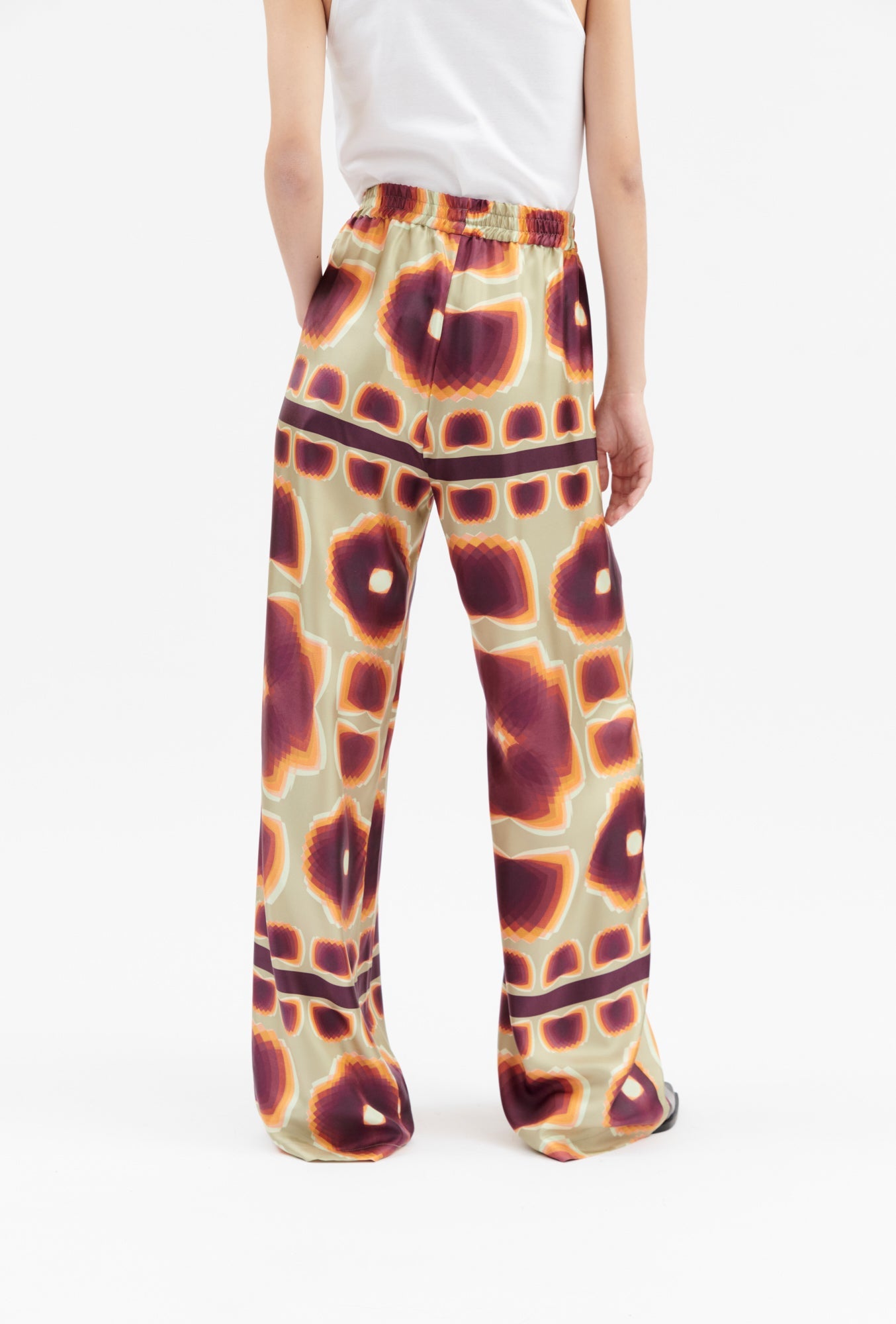  Foulard Print Hose, Chestnut-Red-Hosen-Black-Deal-Outlet-by-ARCHIVIST