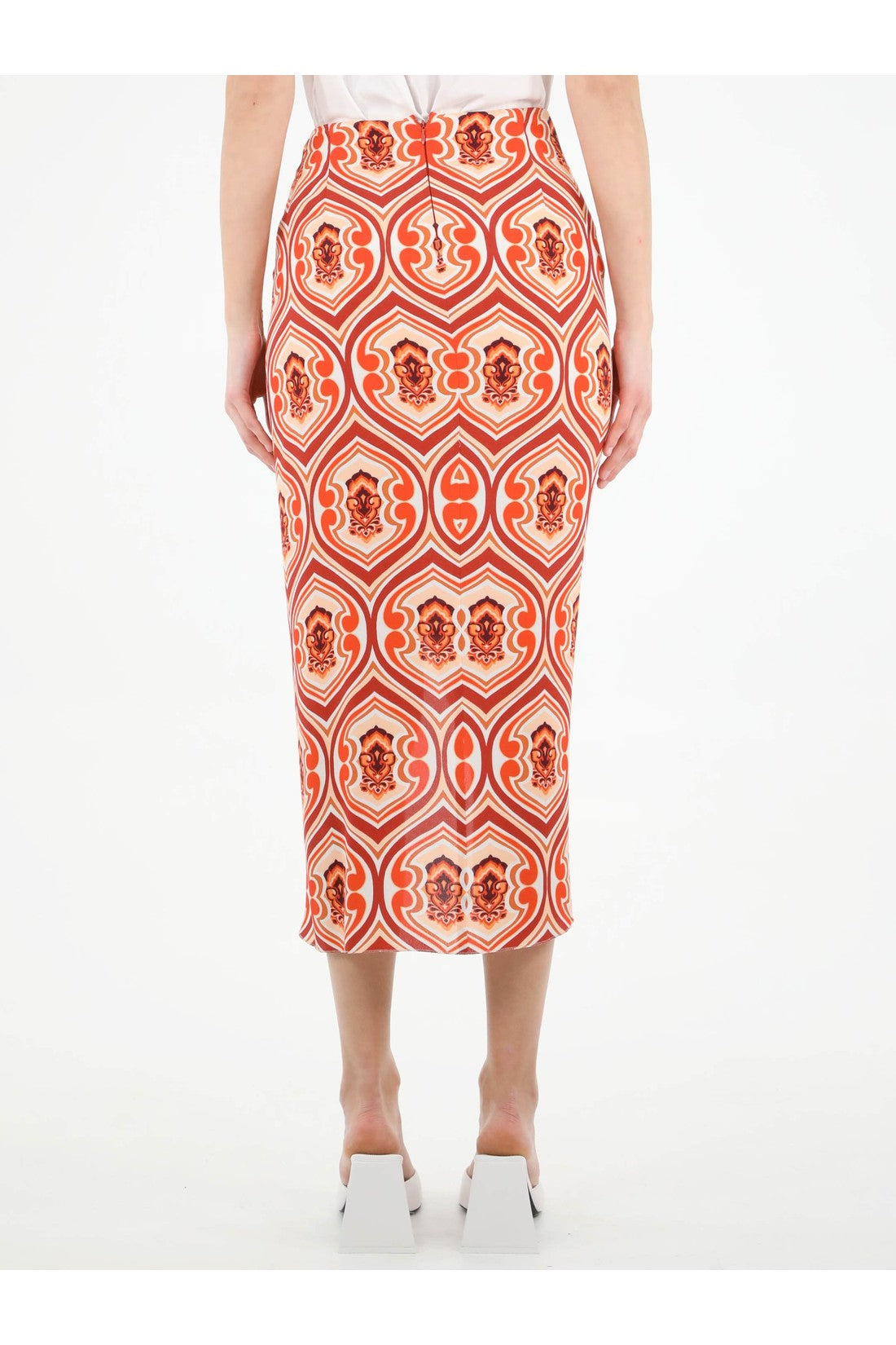 Sarong skirt with graphic print