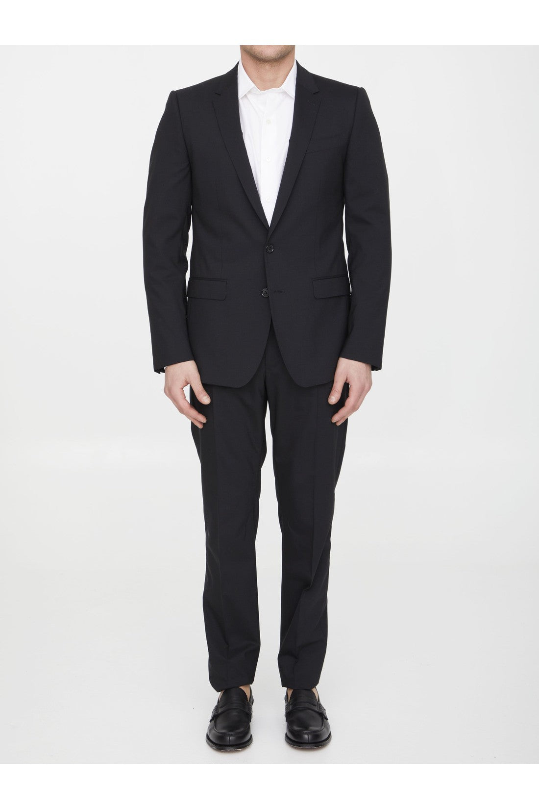 Two-piece suit in black wool