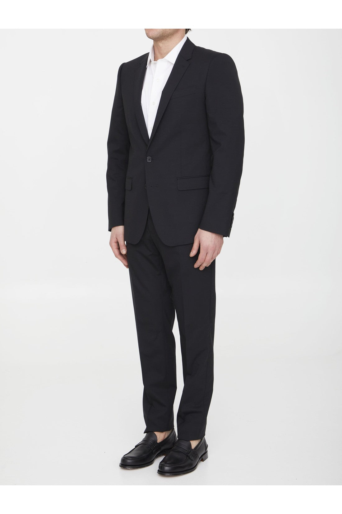 Two-piece suit in black wool