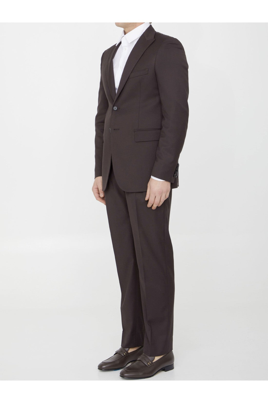 Suit in viscose blend