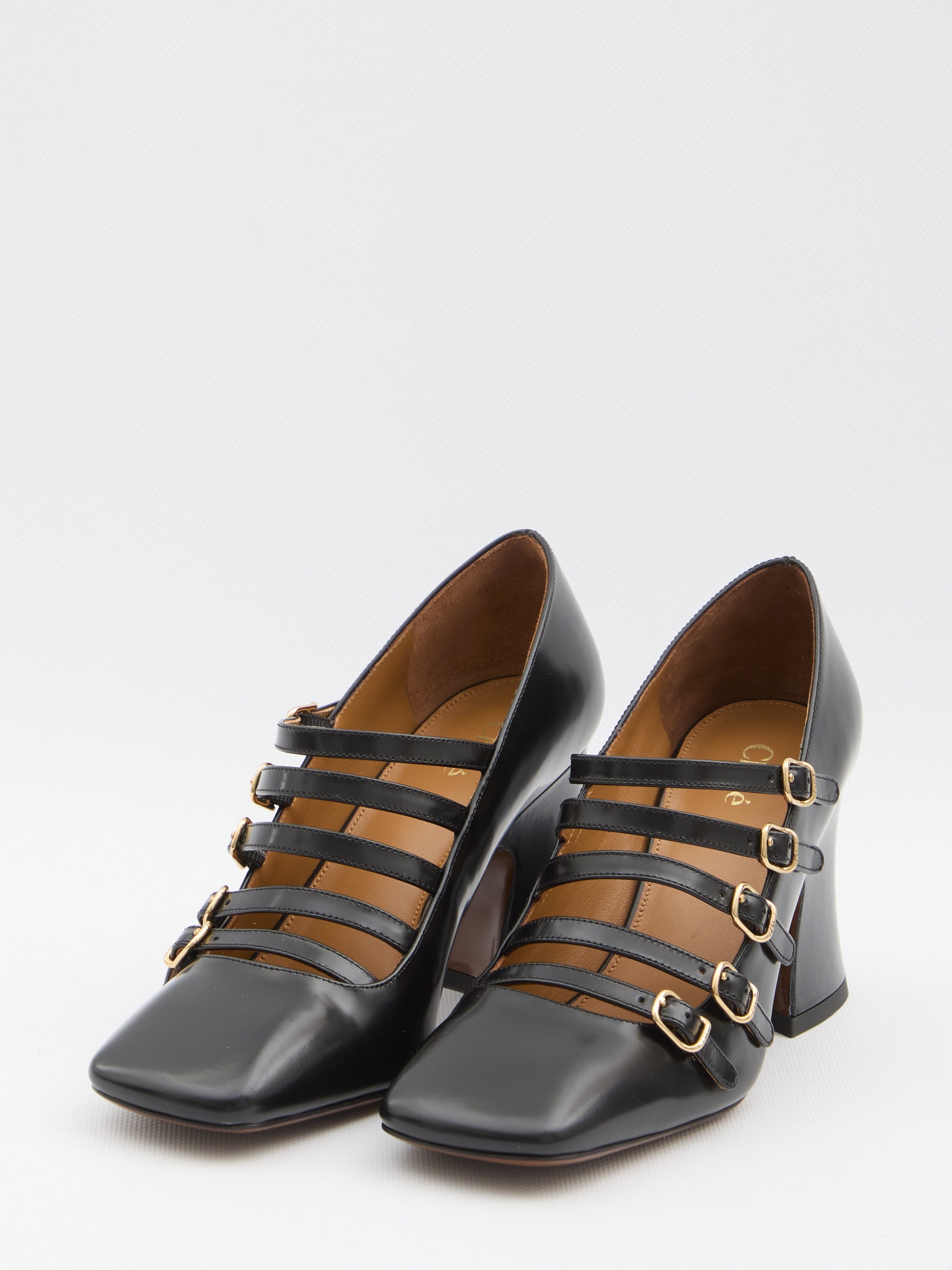 Janis pumps