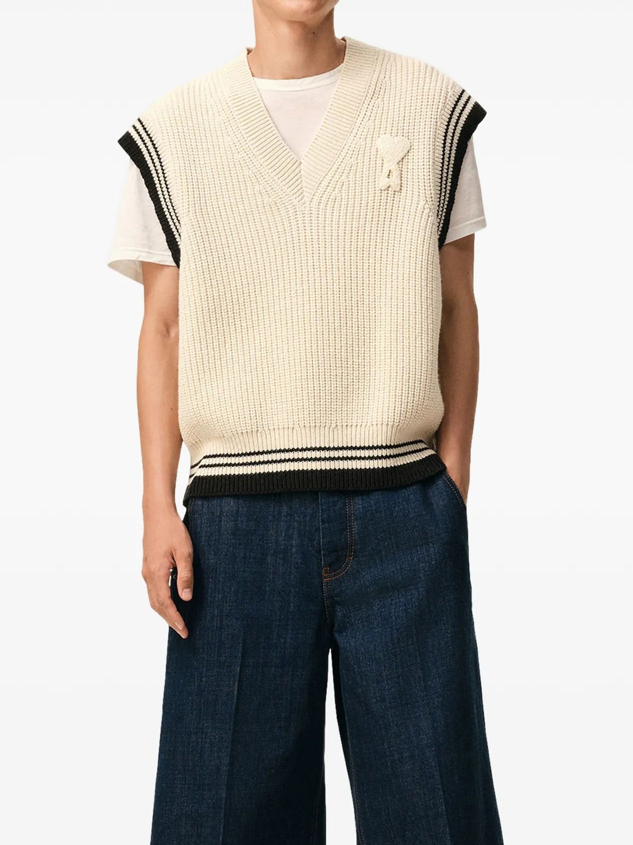 Ami de Coeur sleeveless sweater