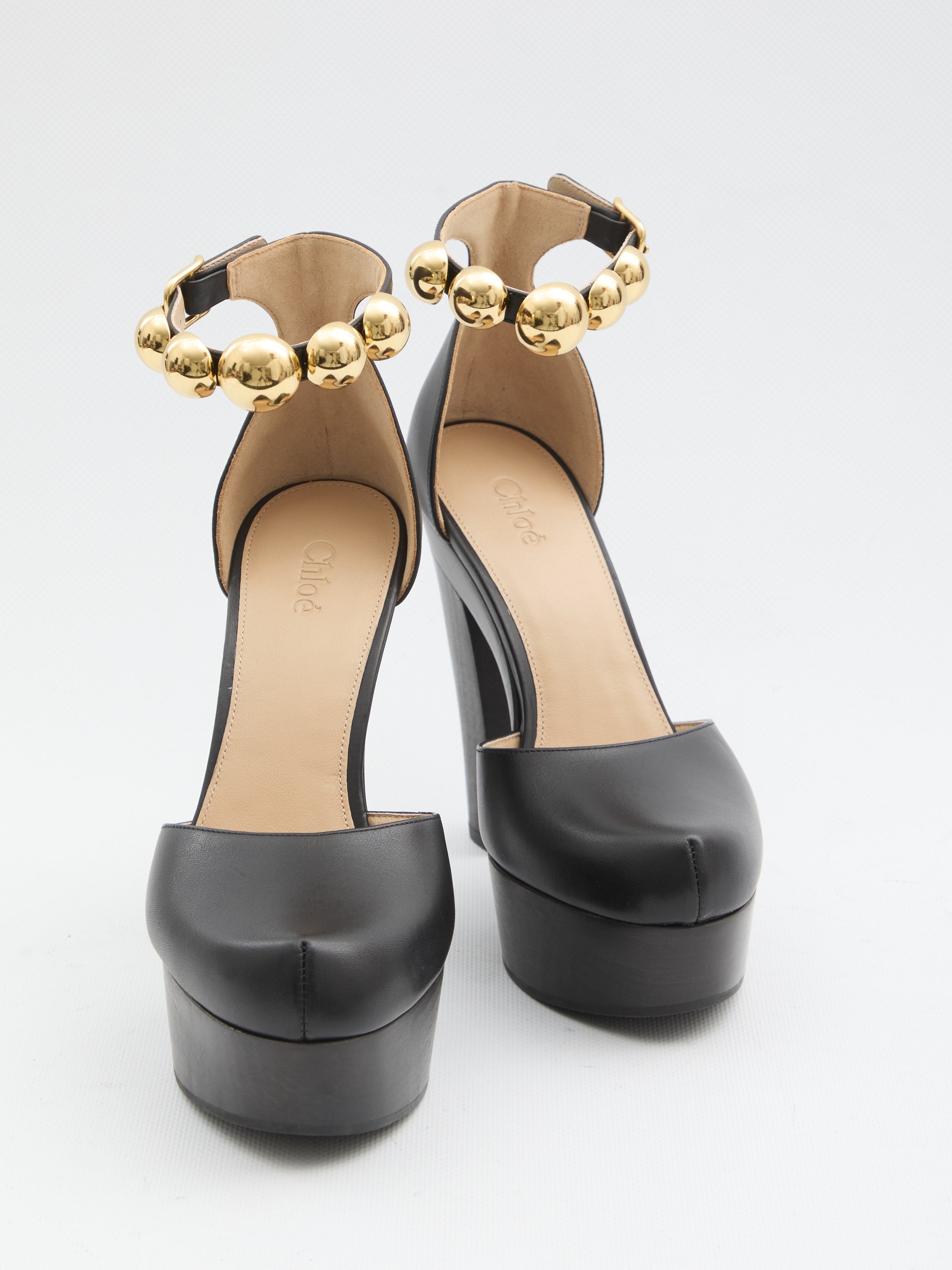 Lola platform pumps
