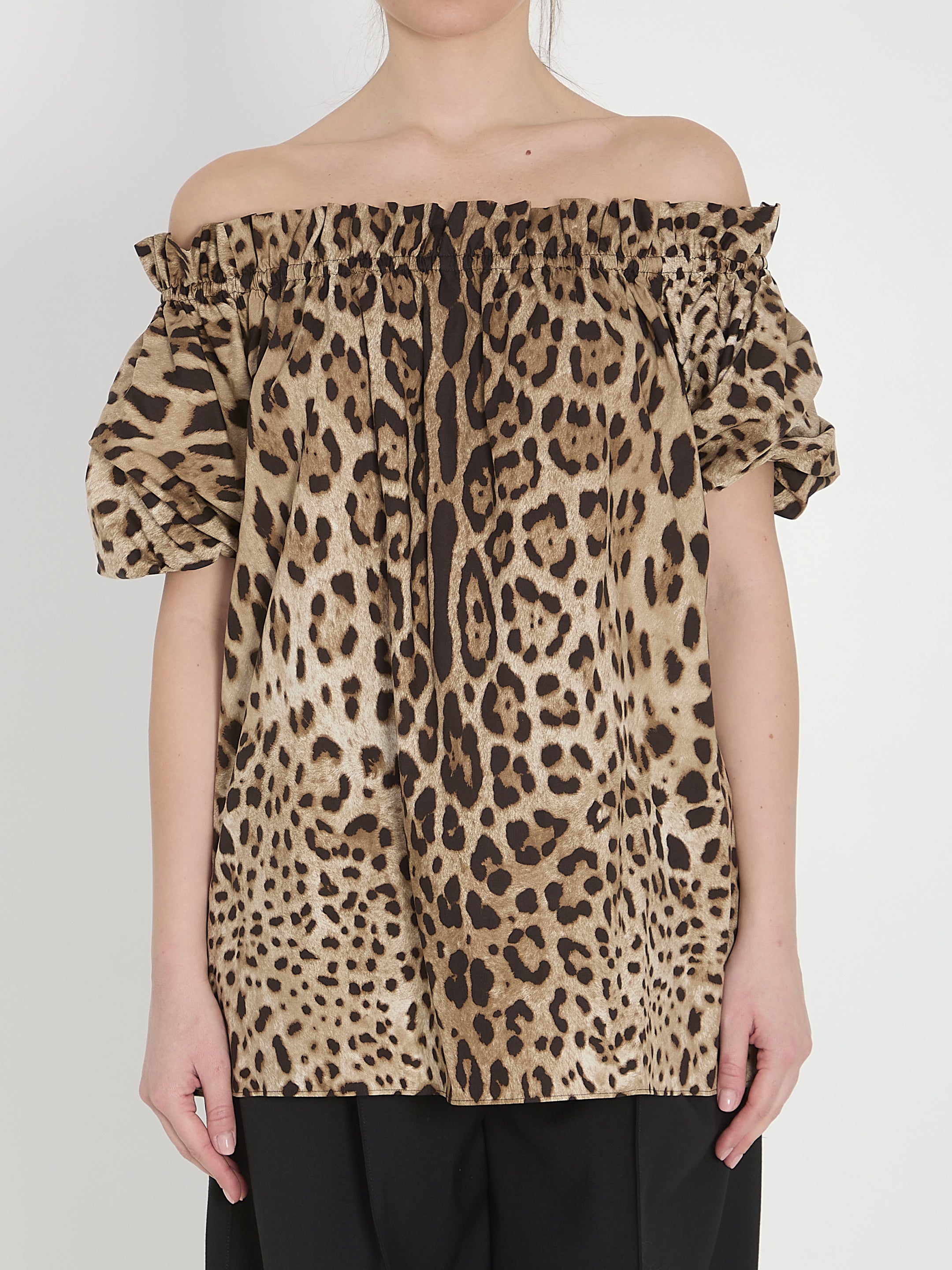 Leopard print poplin top