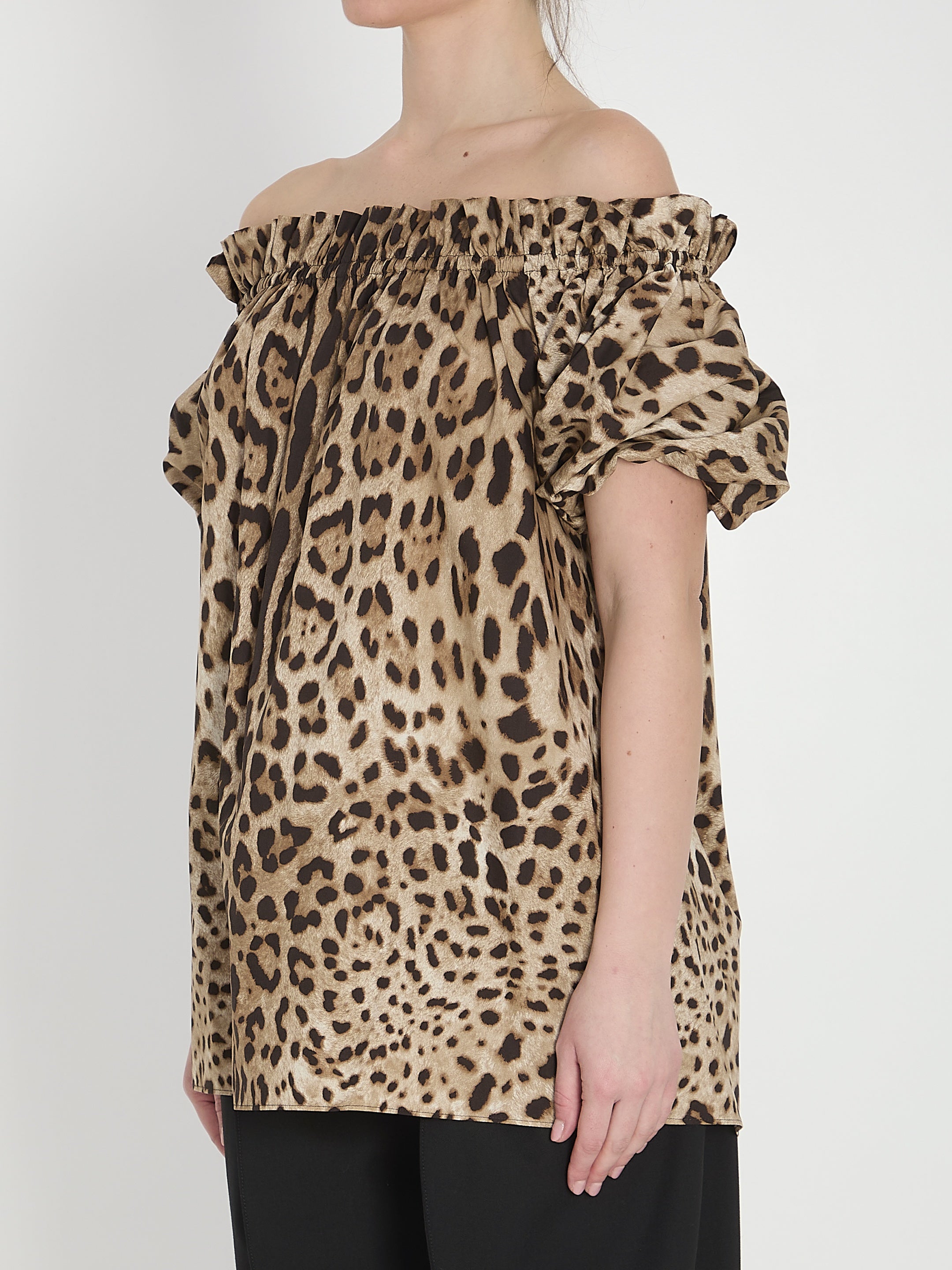Leopard print poplin top