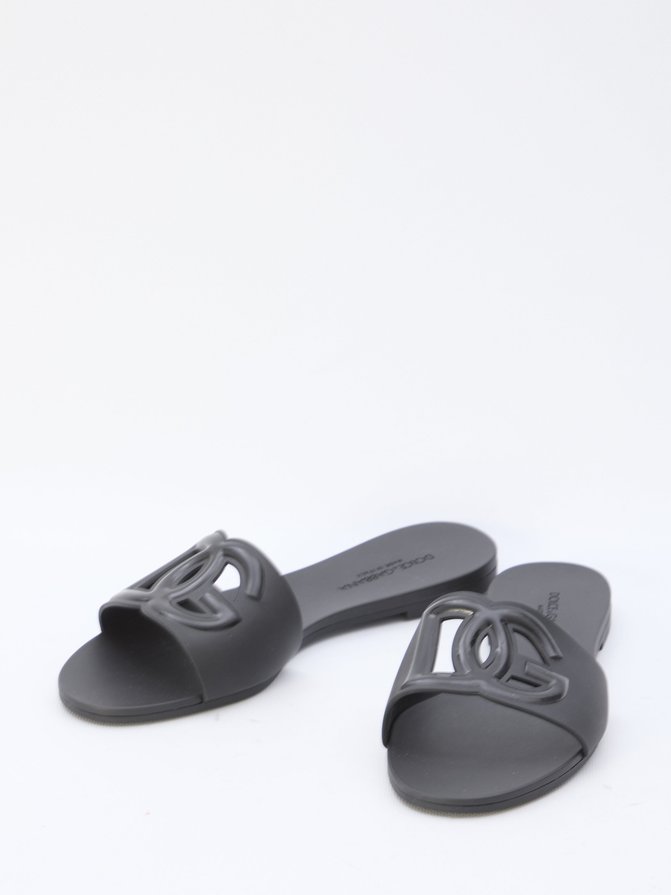 Rubber beachwear slides