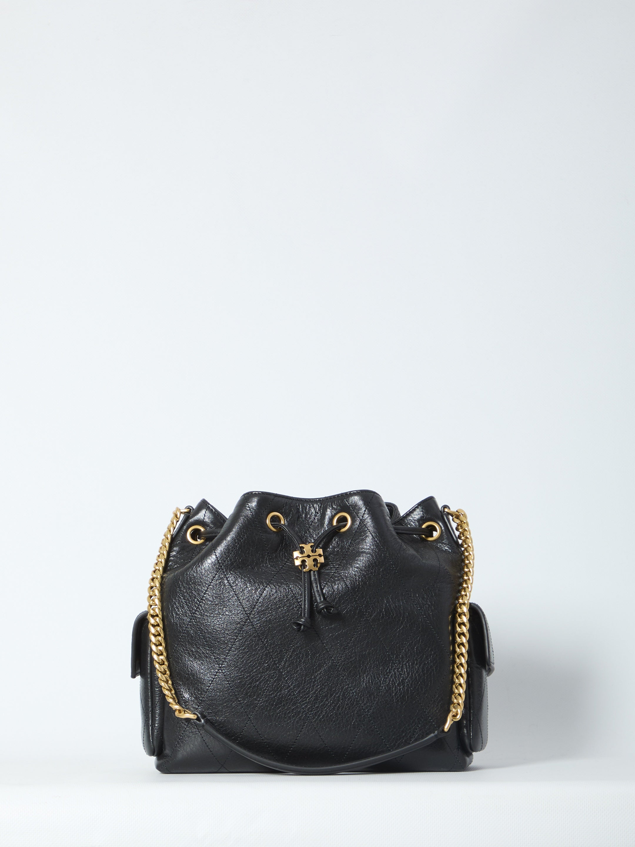 Charlie quilted drawstring bag