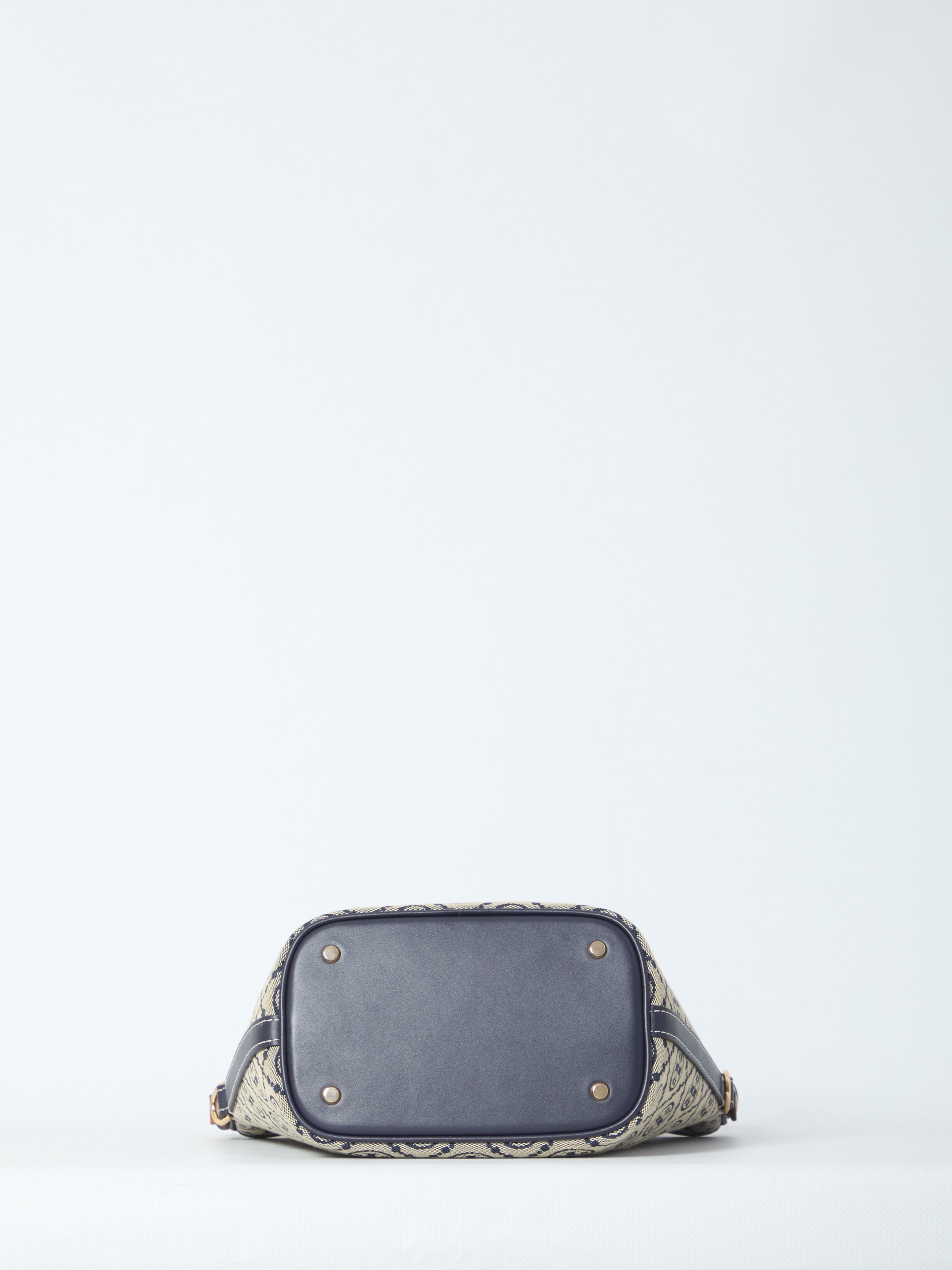 T Monogram bucket bag