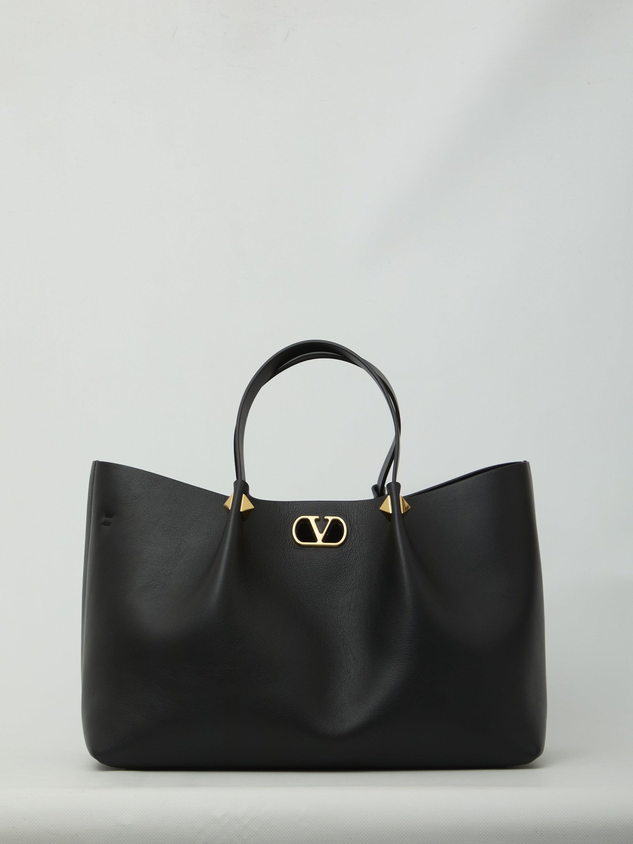 Large VLogo Signature tote bag
