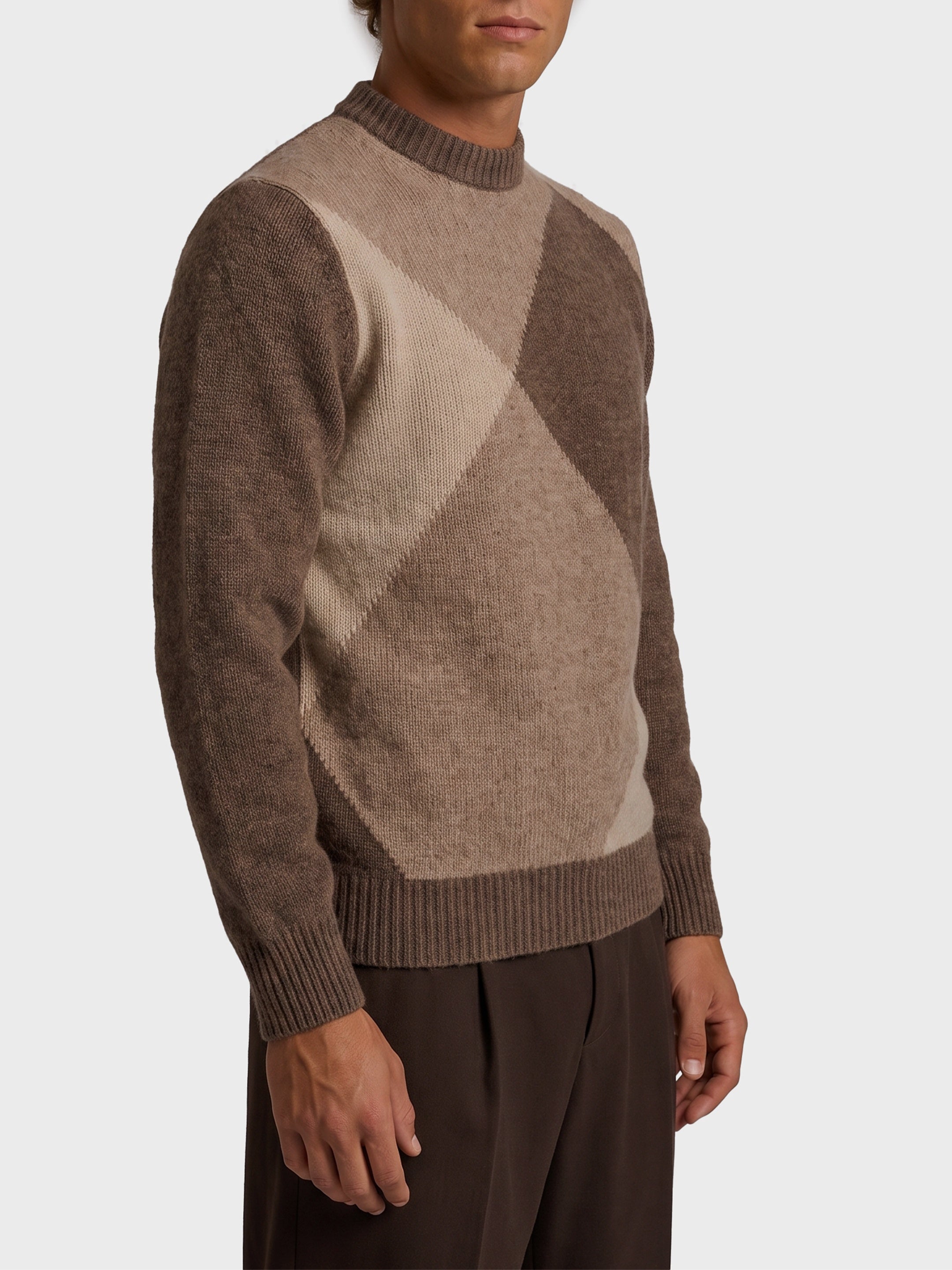 Beige crewneck pullover