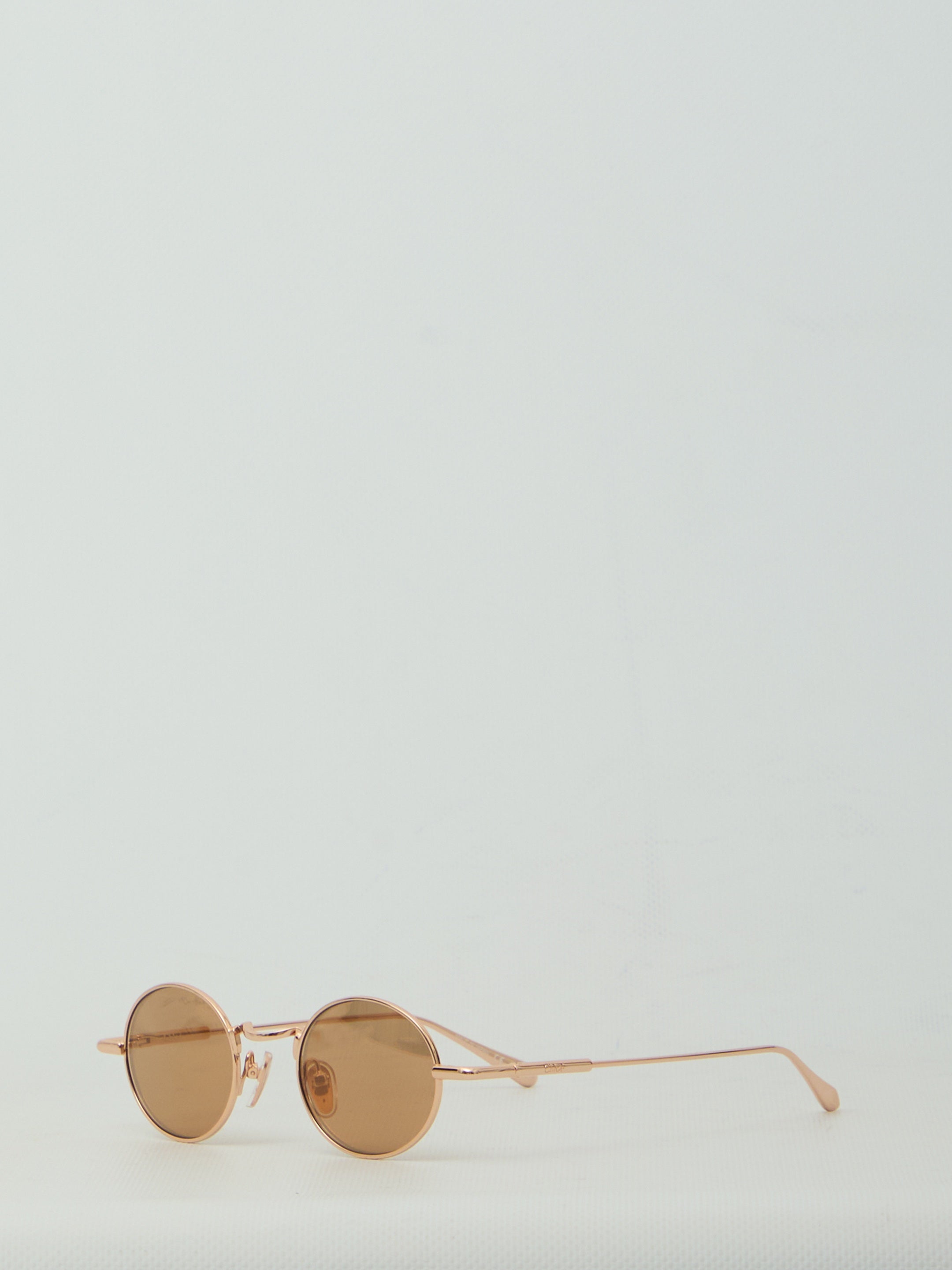 Pink round sunglasses
