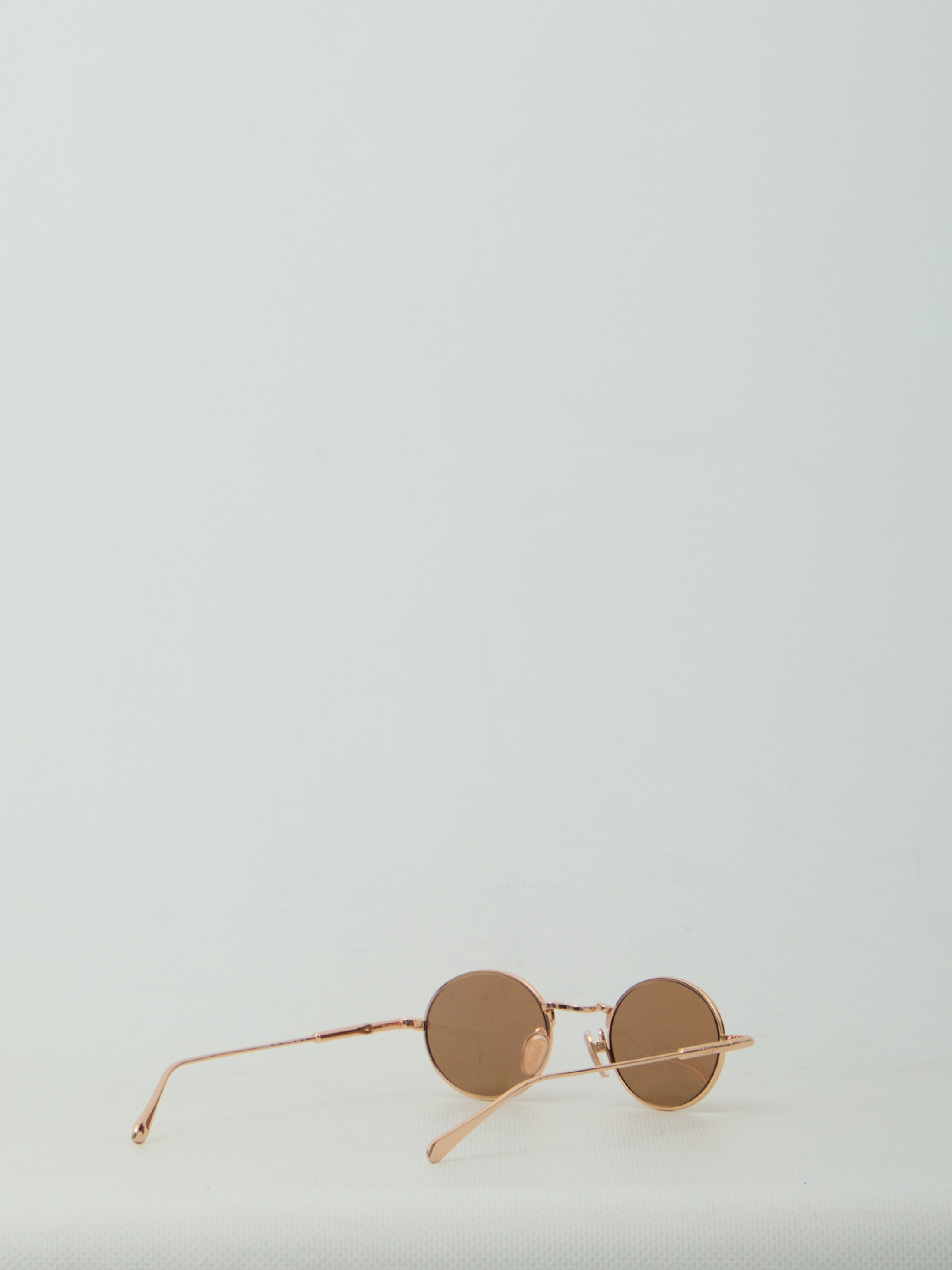 Pink round sunglasses