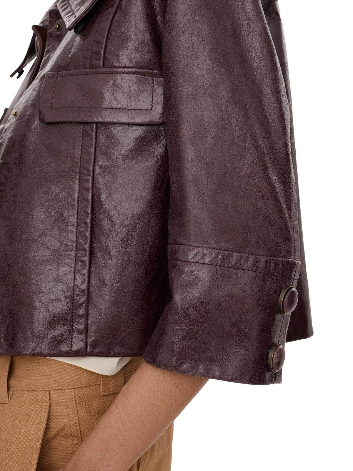 Short leather jacket