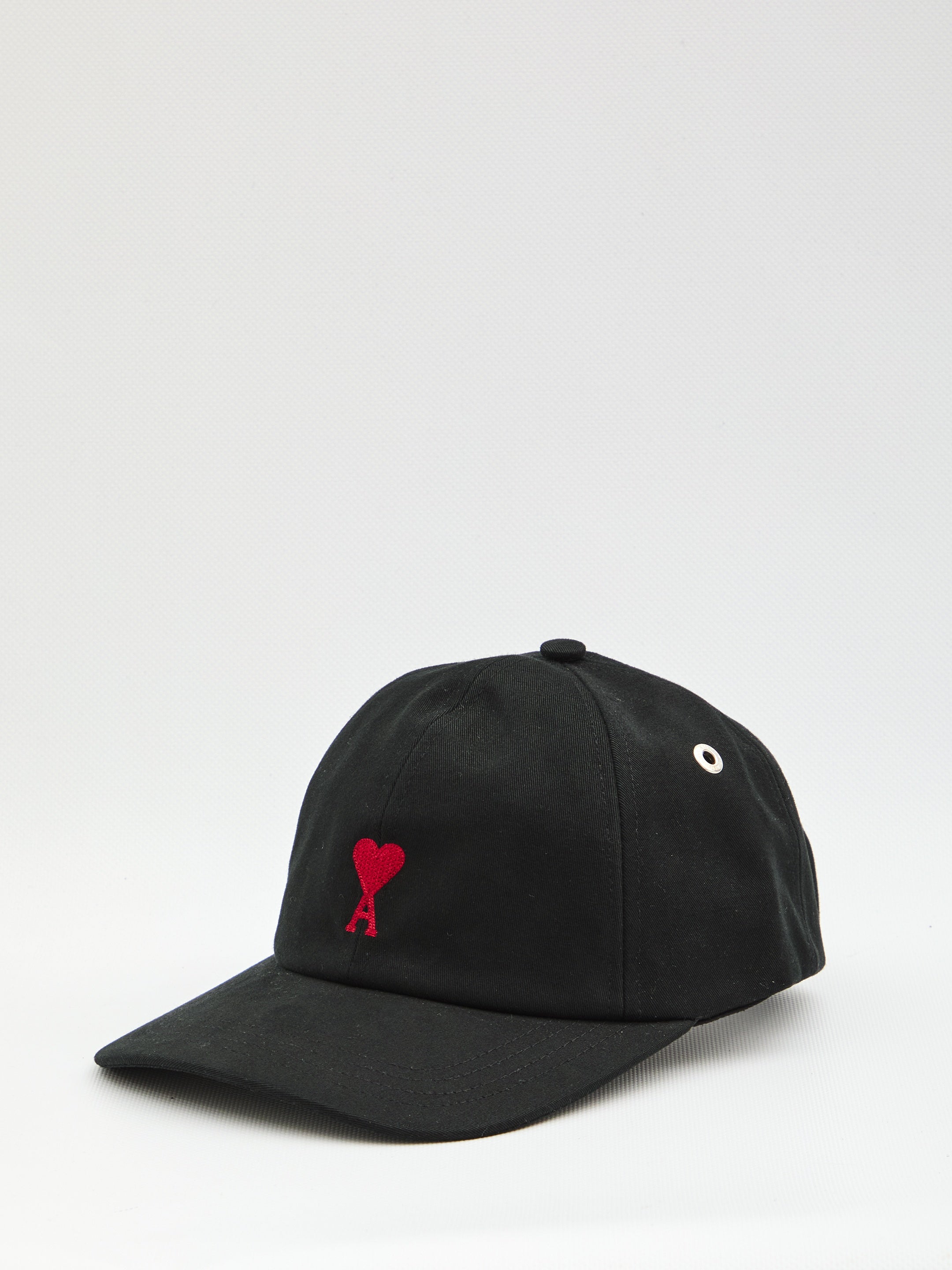 Ami de Coeur cap