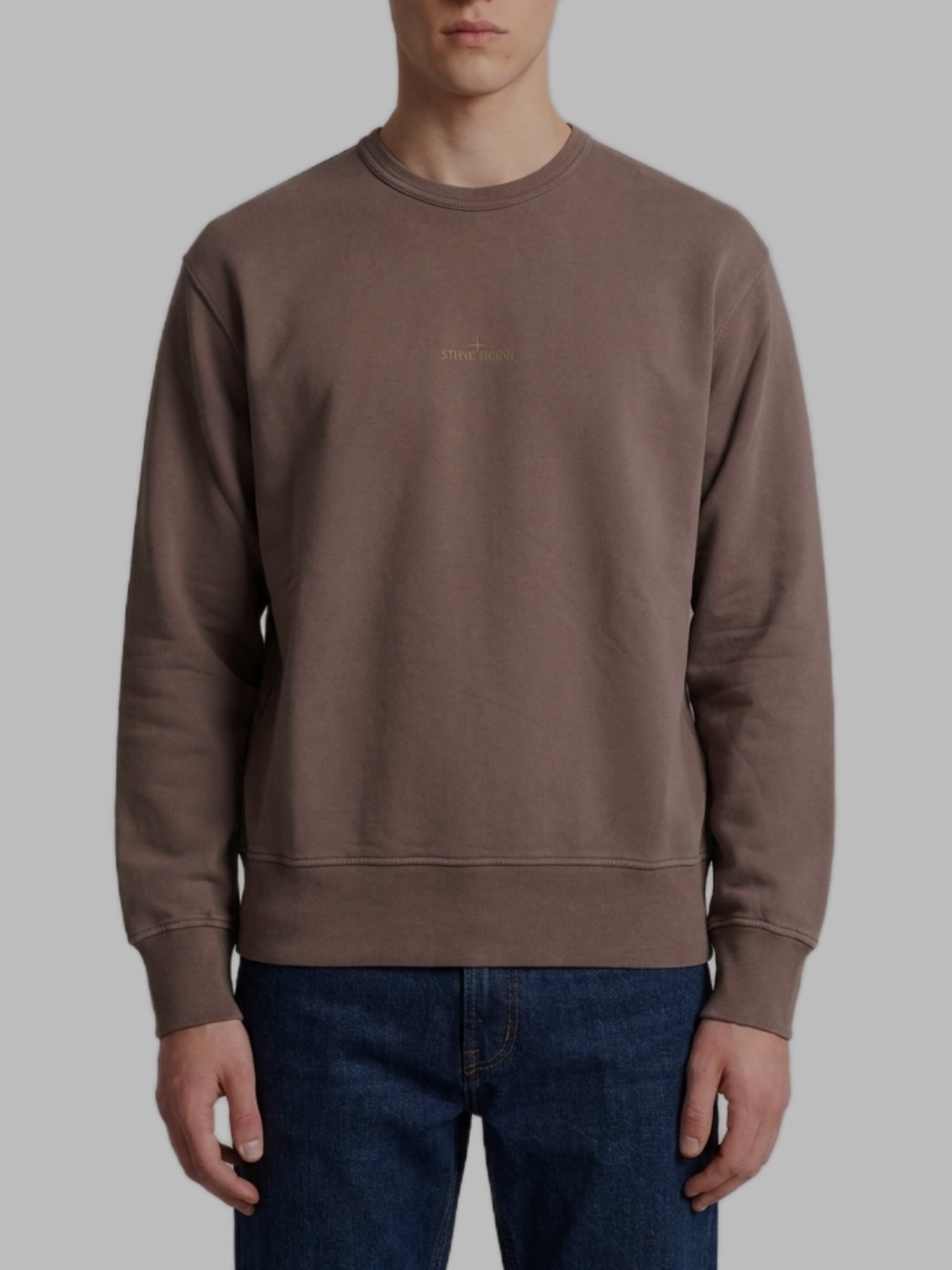 Burgundy crewneck sweatshirt