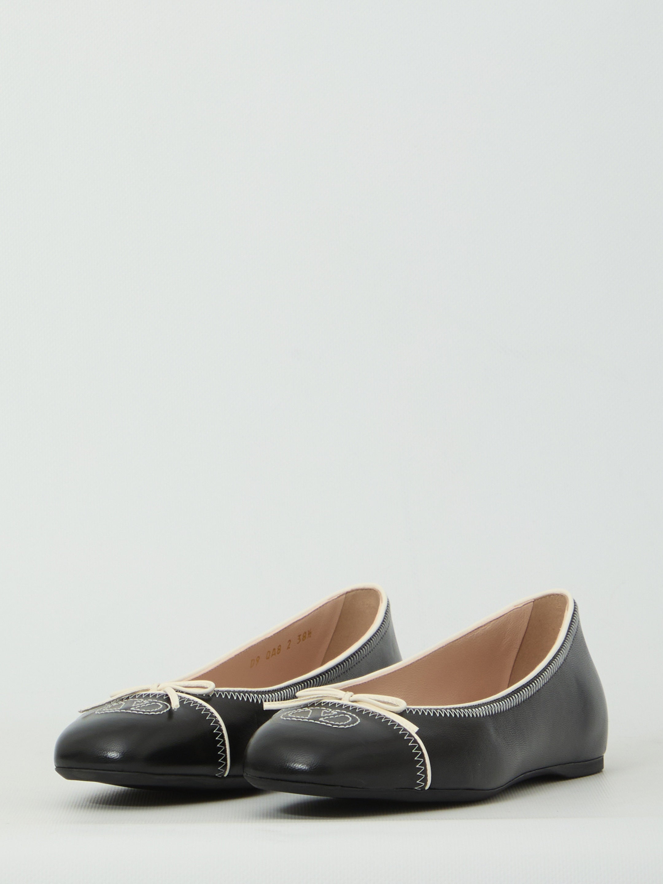 VLogo Signature ballet flats