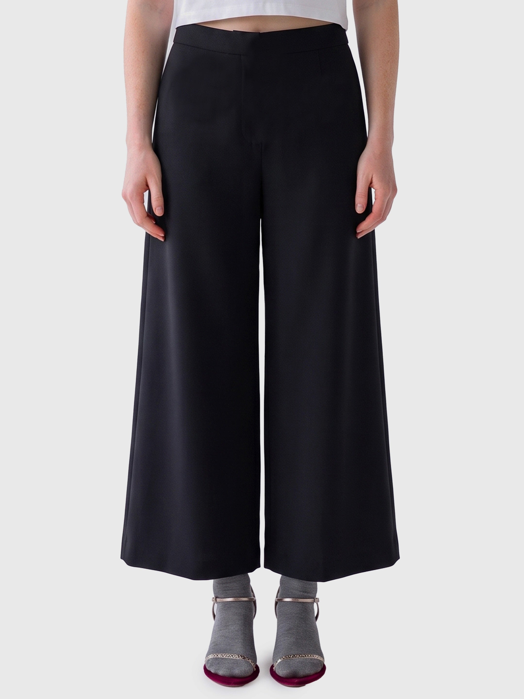 Wide-leg tailored pants