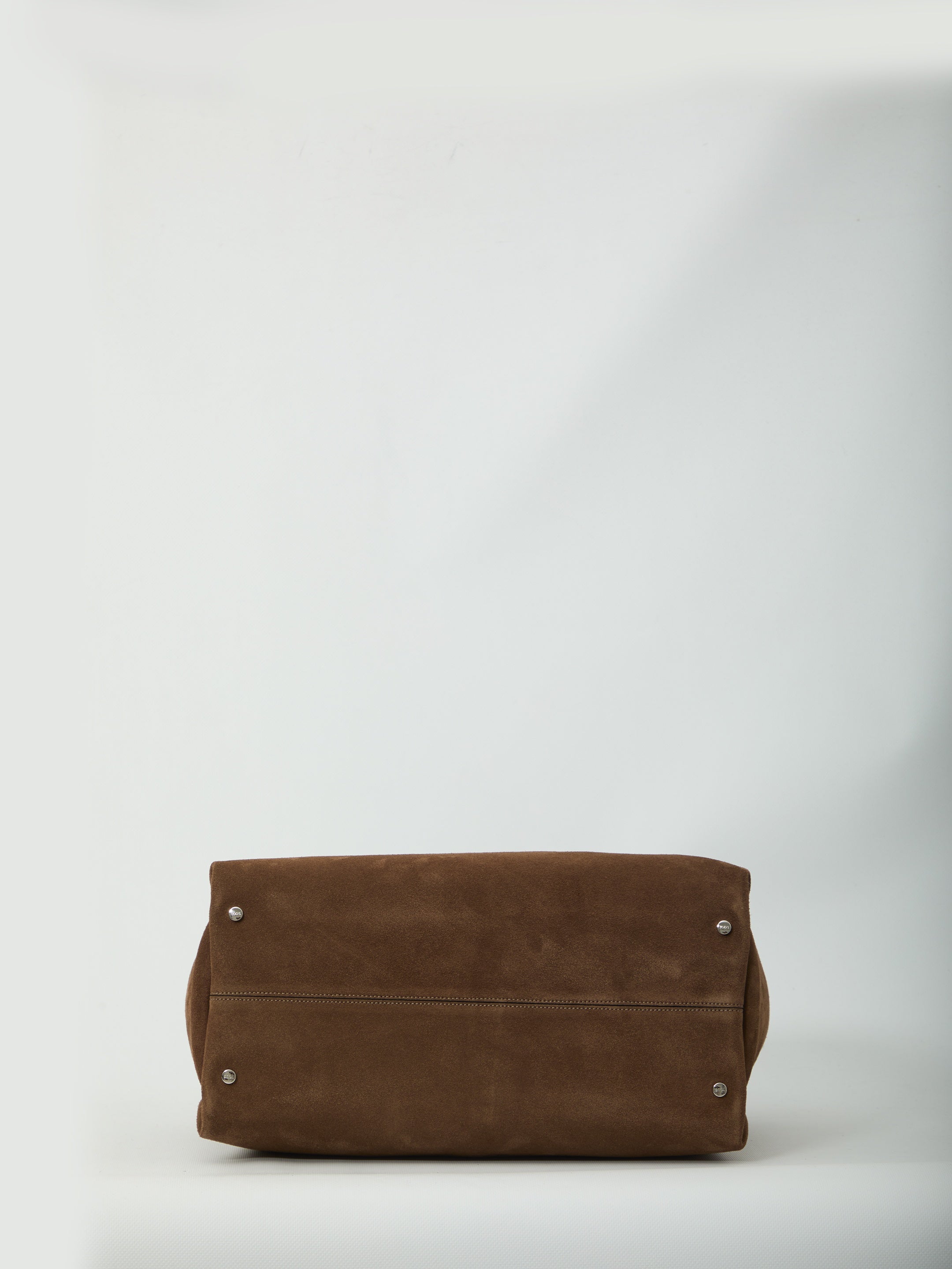 Medium suede leather bag