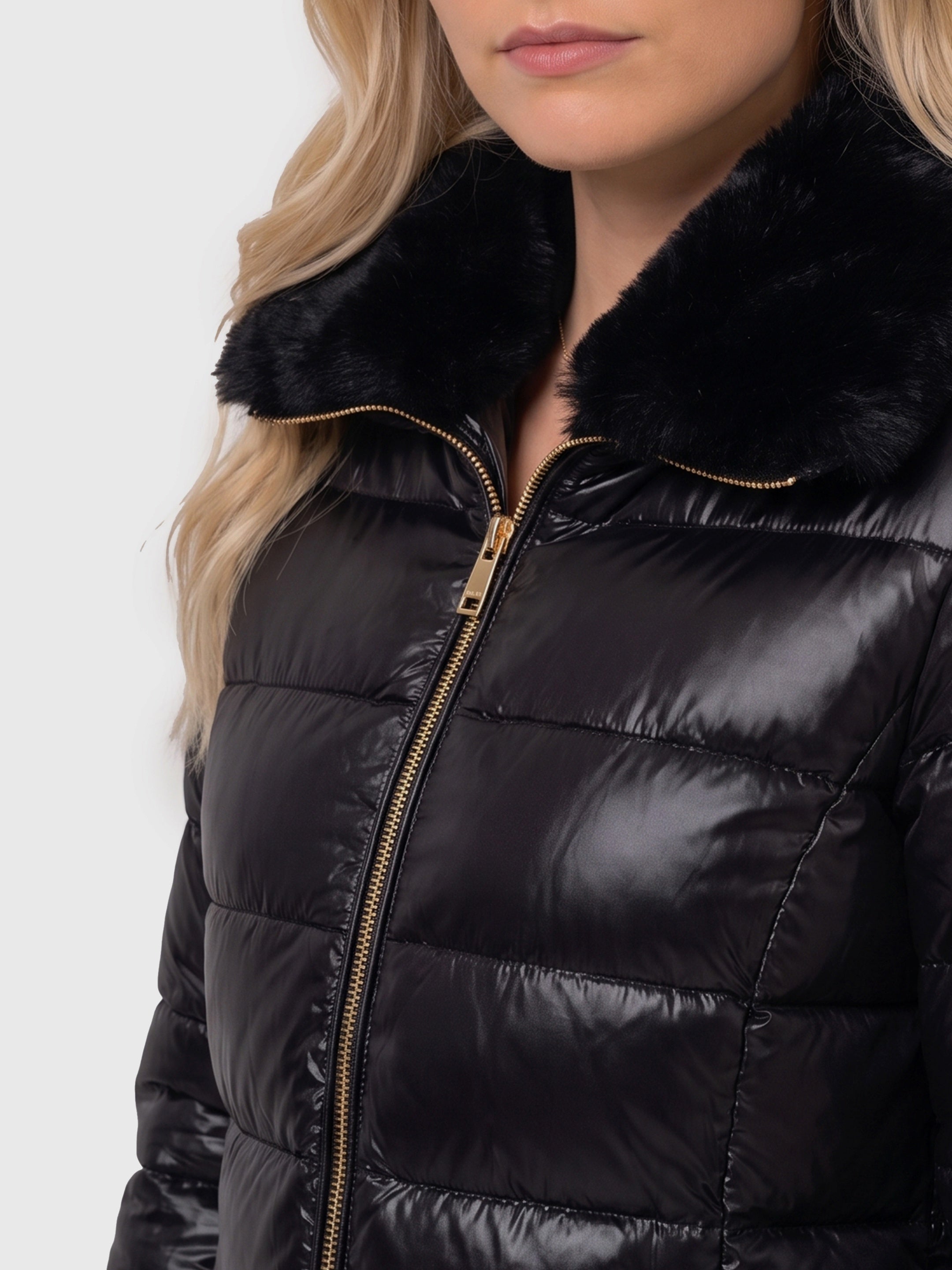 Ultralight nylon and fur collar jacket