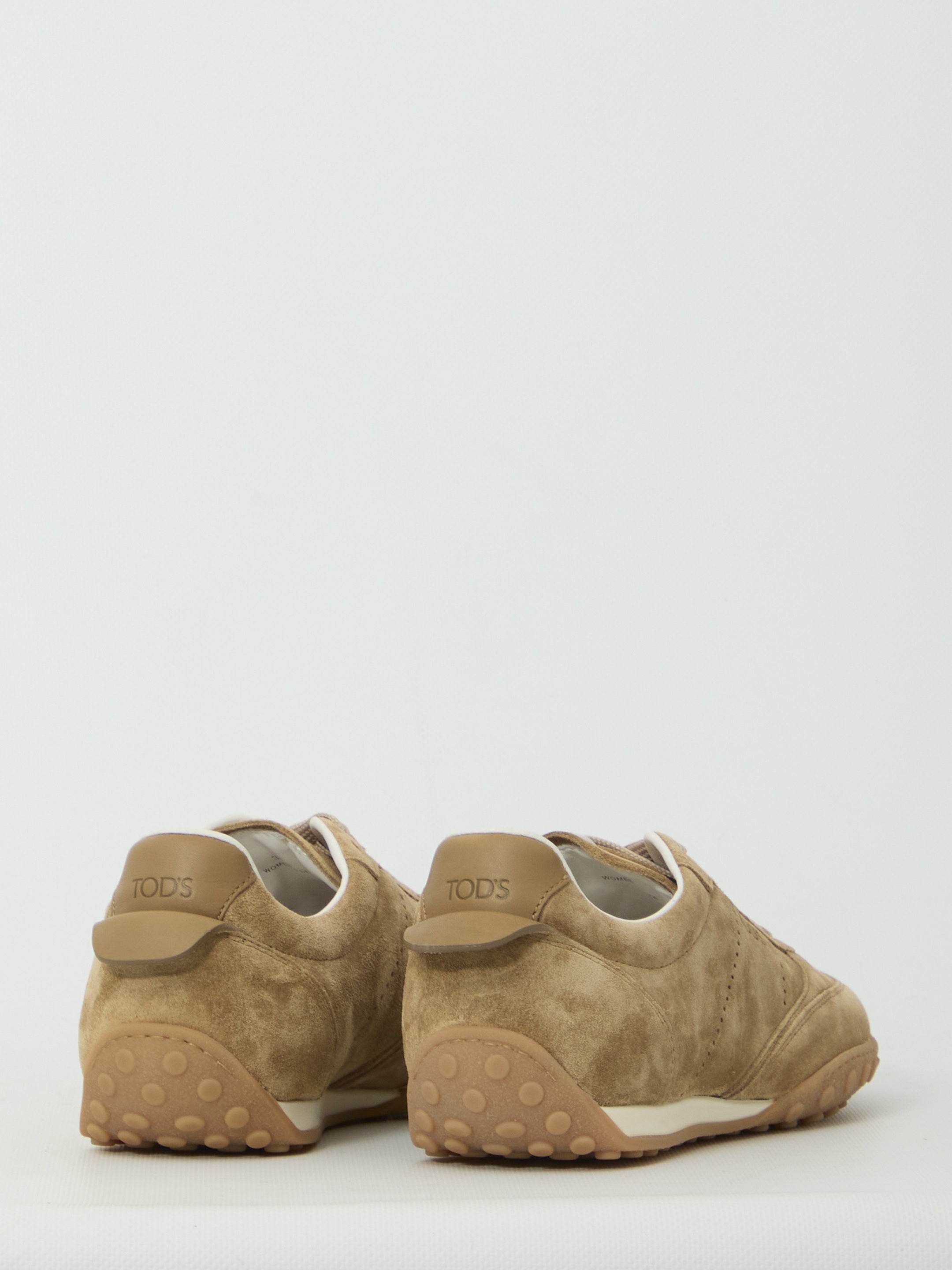Cappuccino suede sneakers