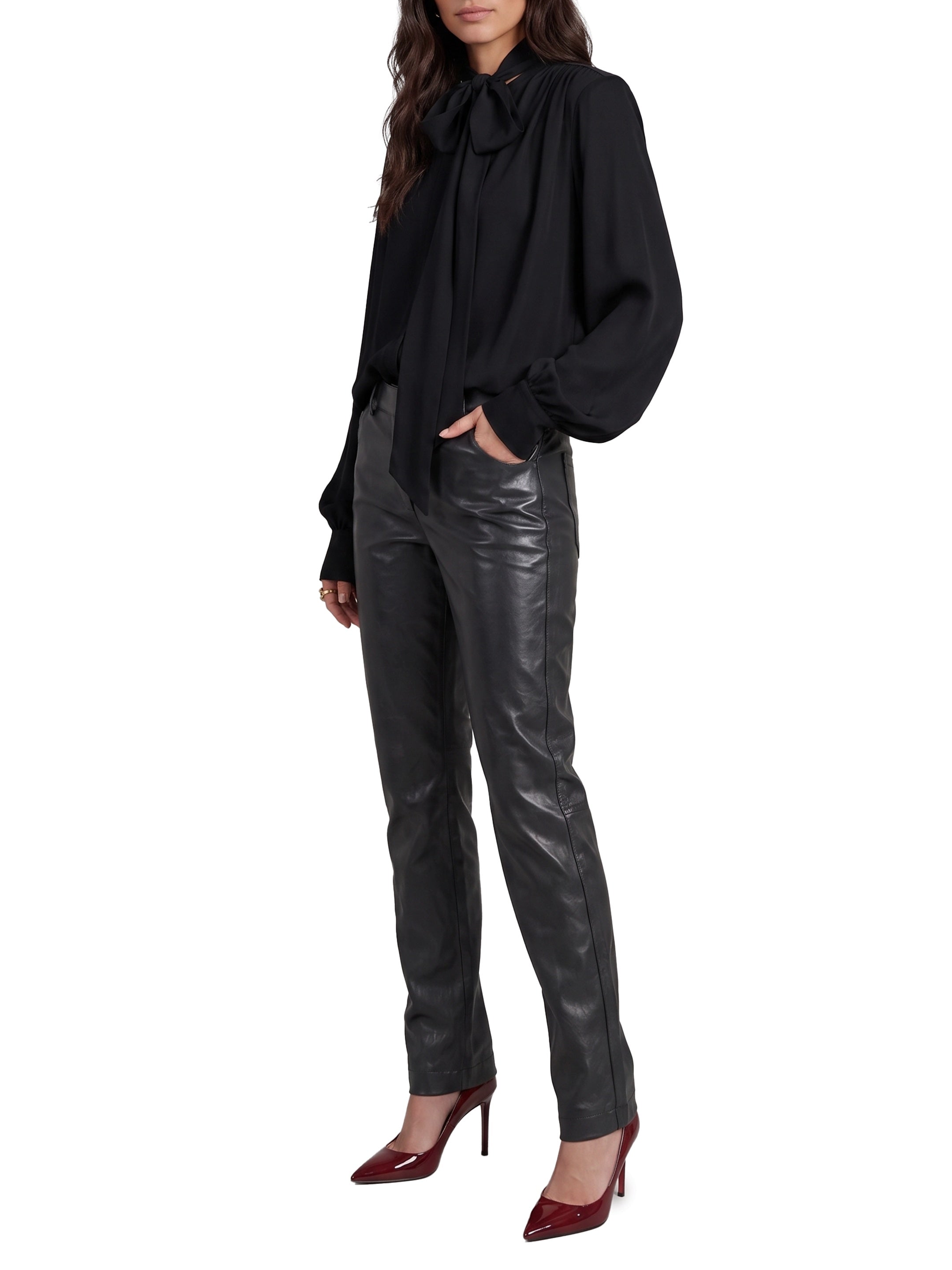 Silk-blouse blouse with bow