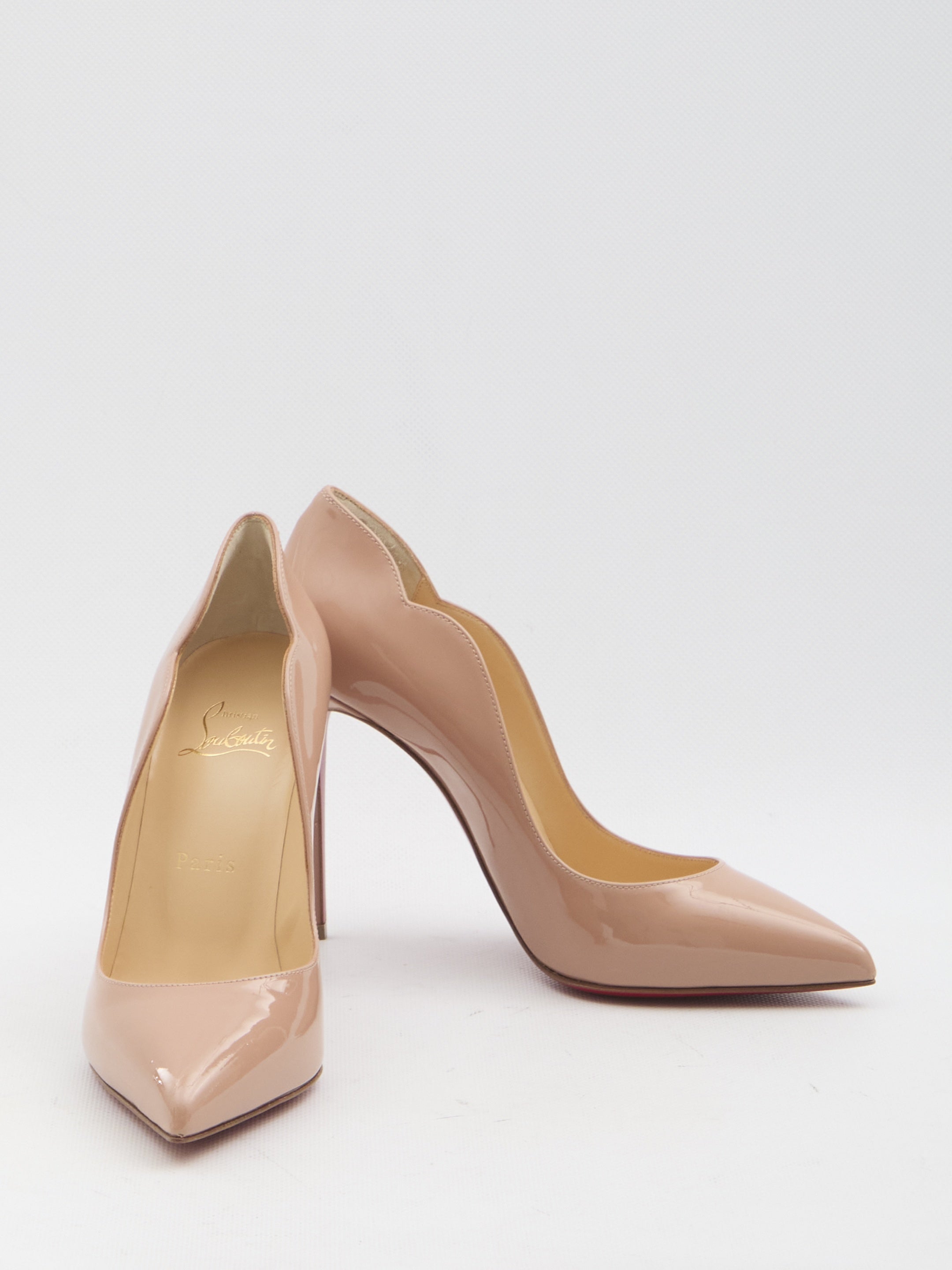 Hot Chick 100 pumps