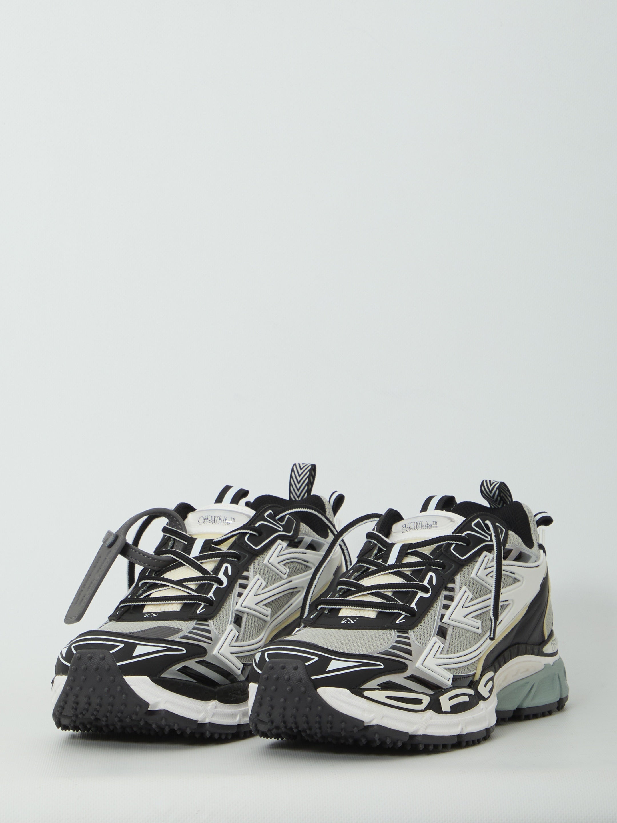 Be Right Back sneakers