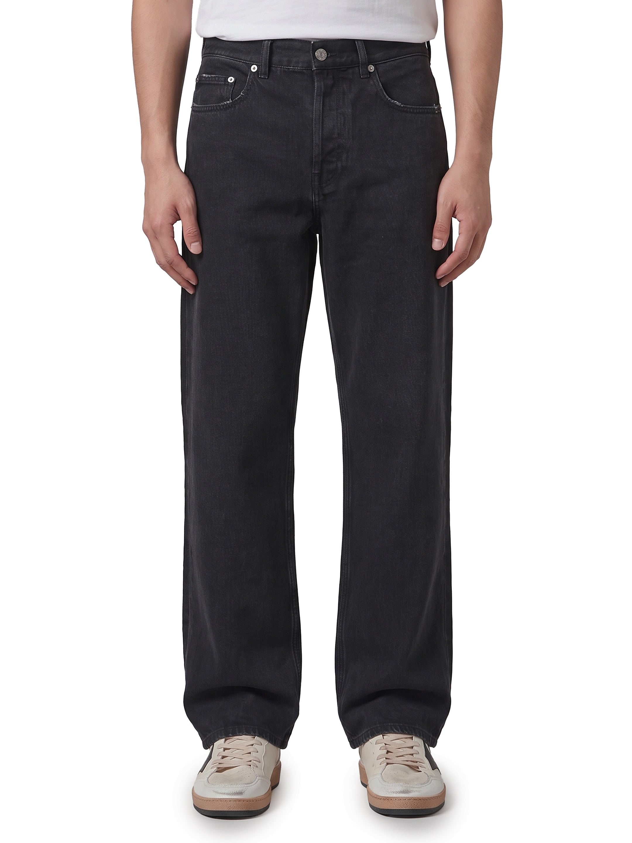 Black vintage-effect jeans