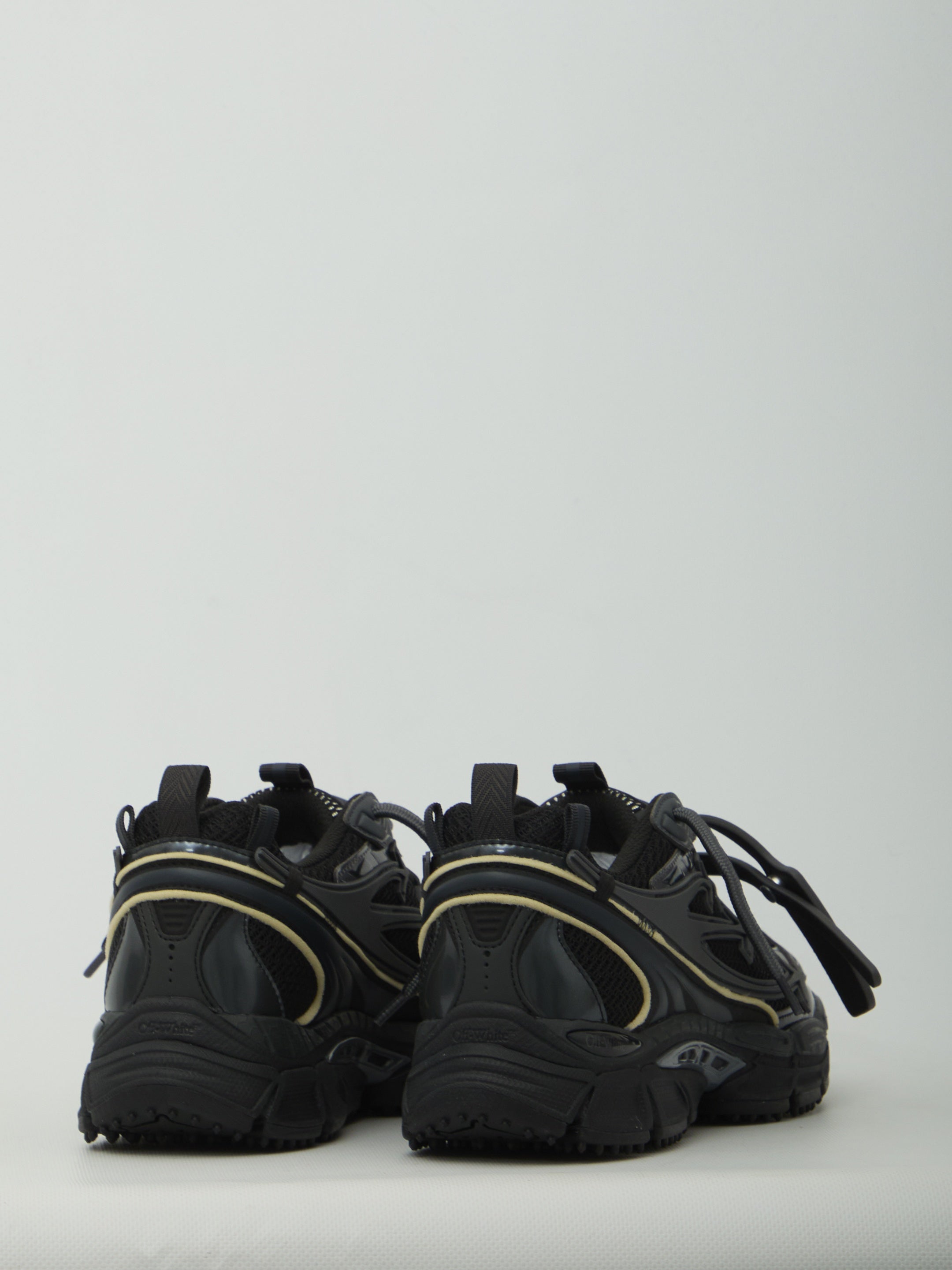 Be Right Back sneakers