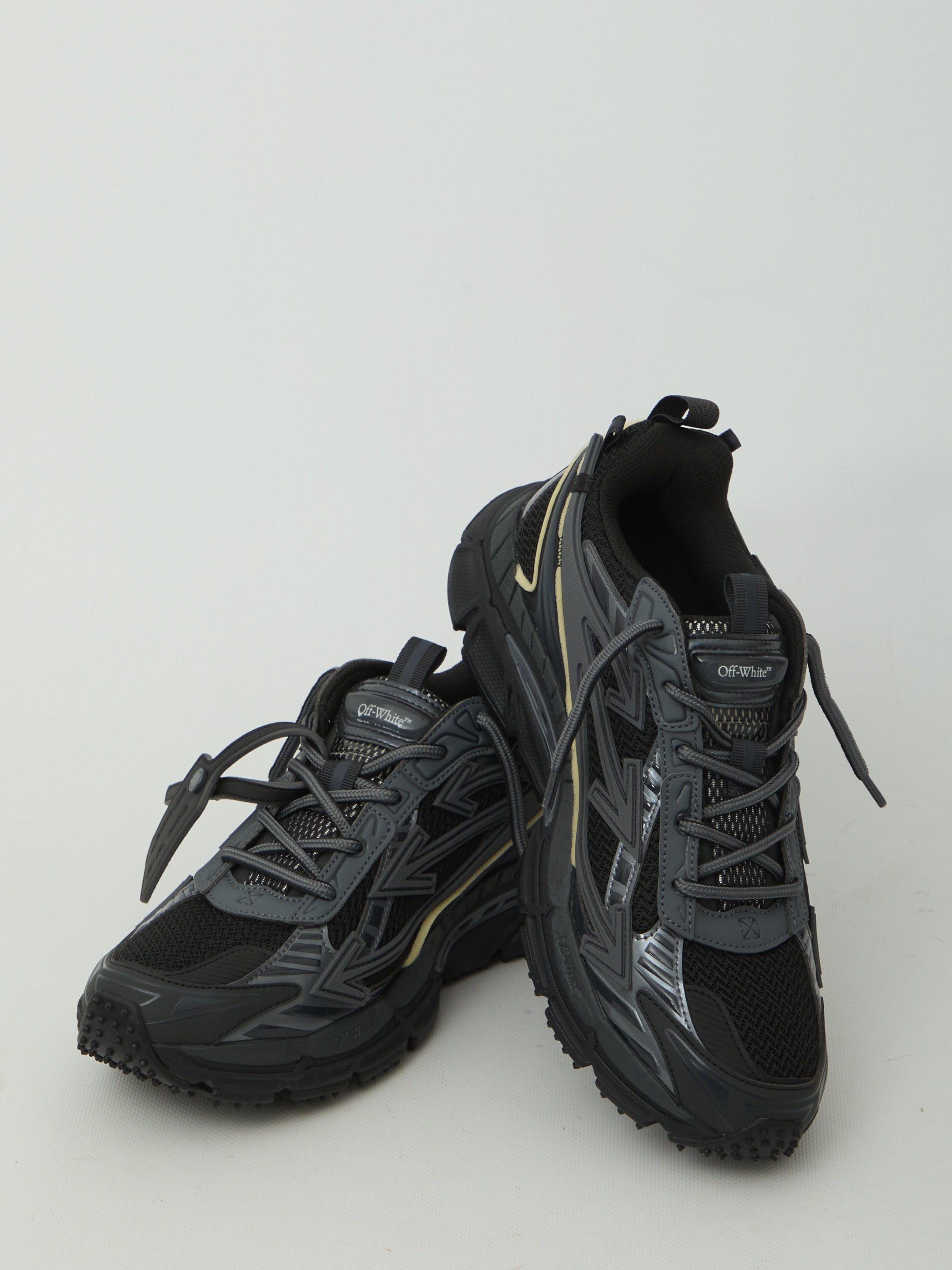 Be Right Back sneakers