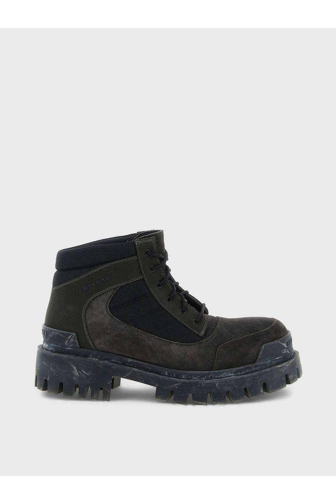 Combat Strike Low boots