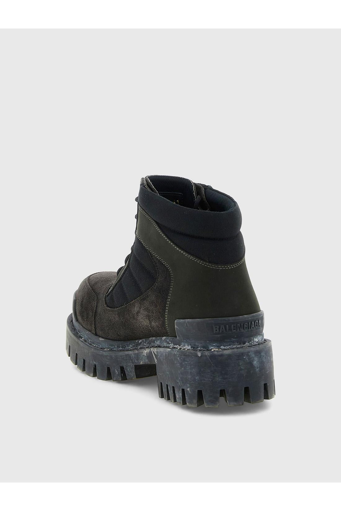 Combat Strike Low boots
