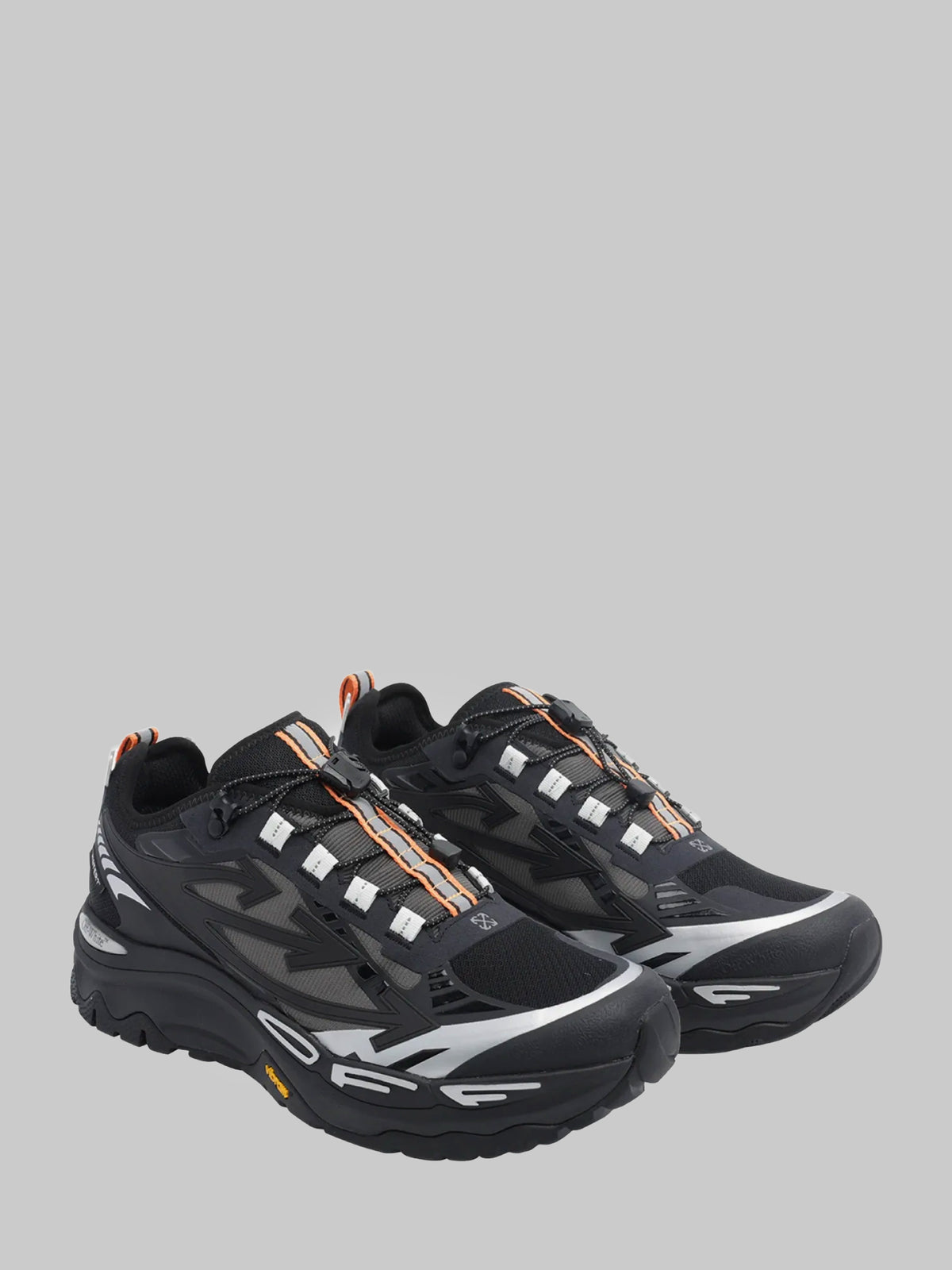 BRB Trail Low sneakers