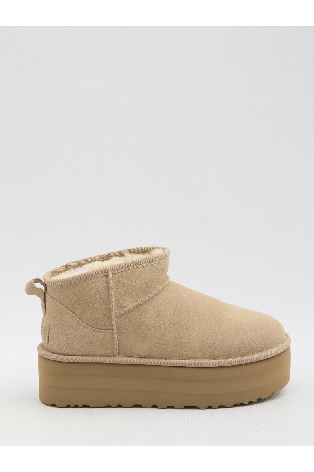 Women's Classic Ultra Mini Platform boots