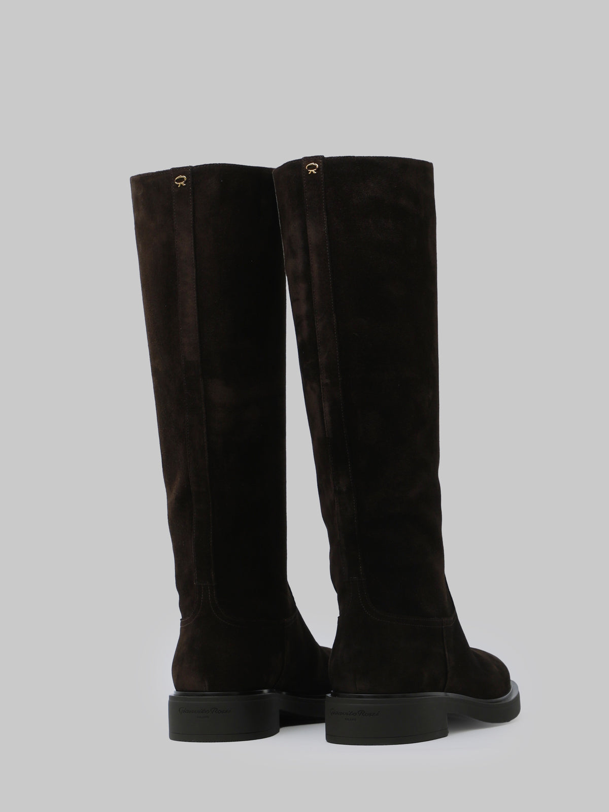 Ascott boots in moka suede