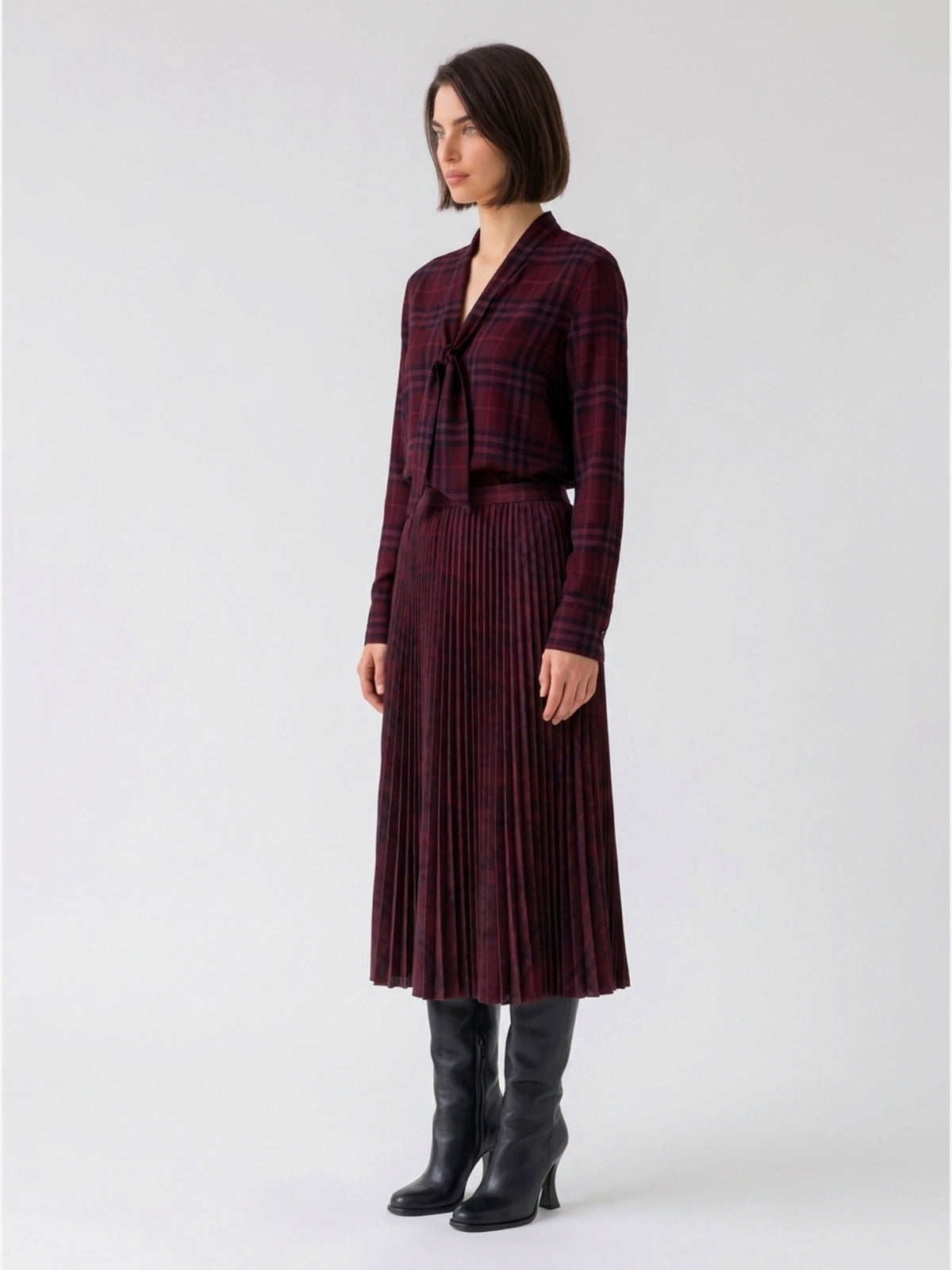 Pleated wool midi skirt