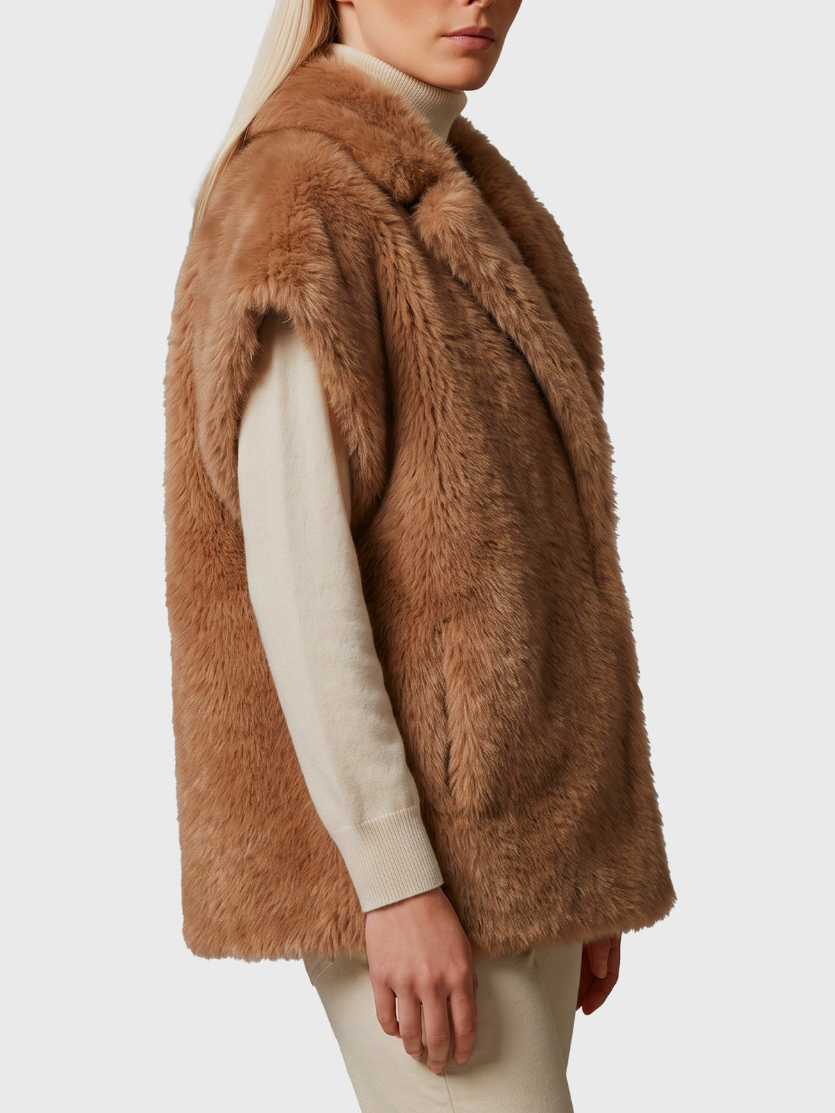 Long-hair fur-effect sleeveless vest